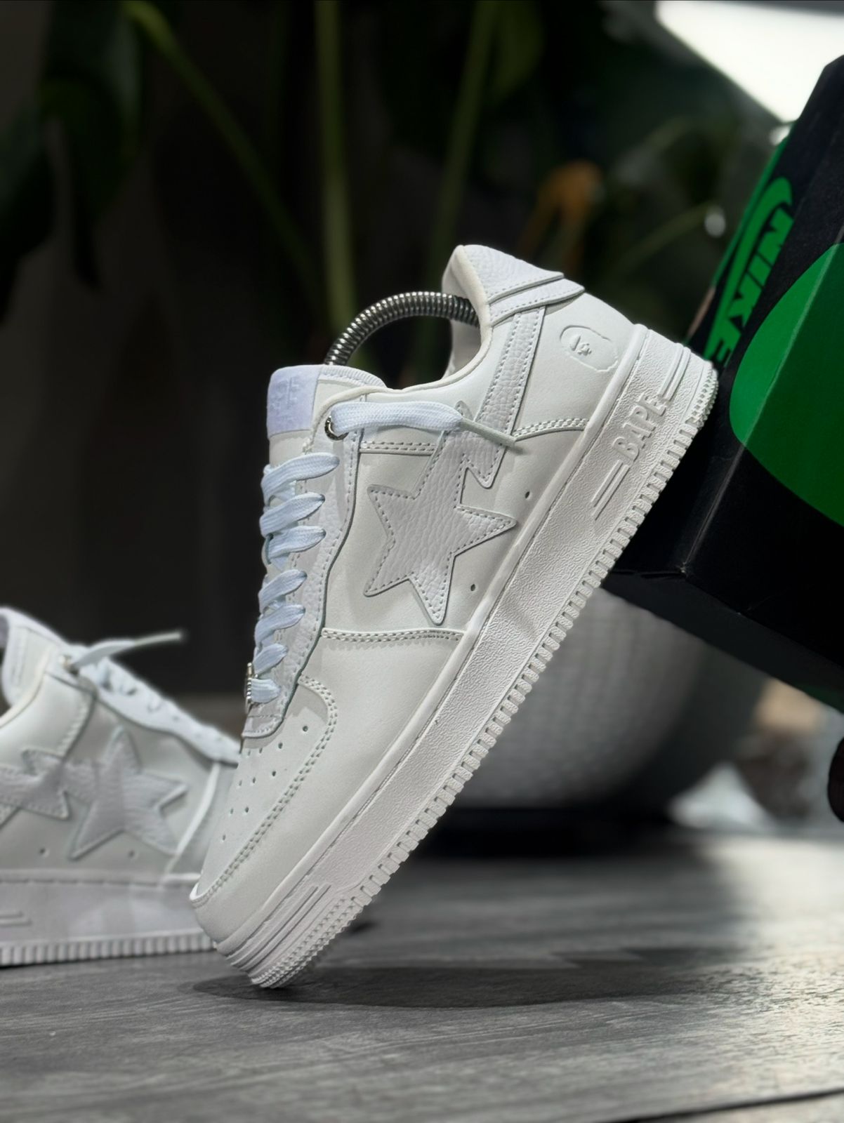 A BATHING APE BAPE STA LOW M2 WHITE LEATHER