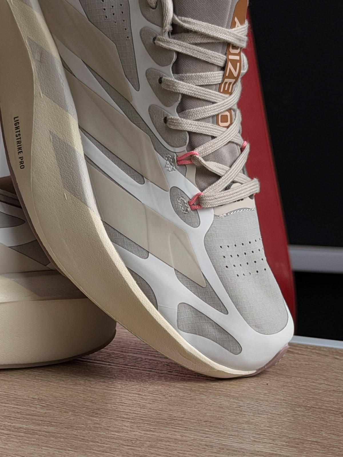 ADIDAS ADIZERO EVO SL BEIGE