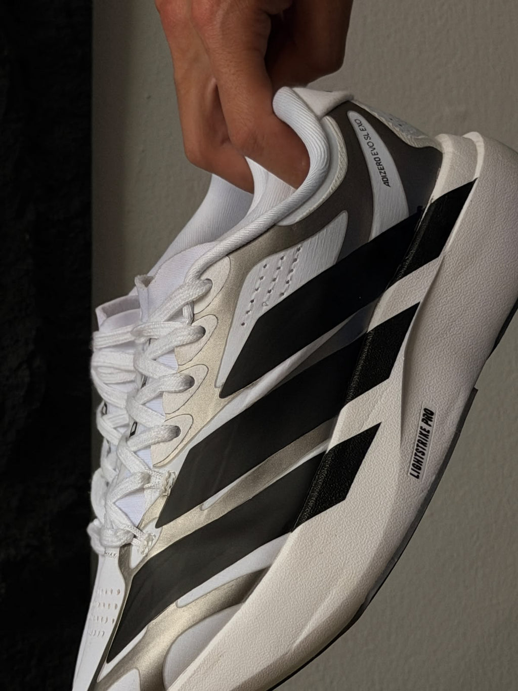 ADIDAS ADIZERO EVO SL EXO BLANCA