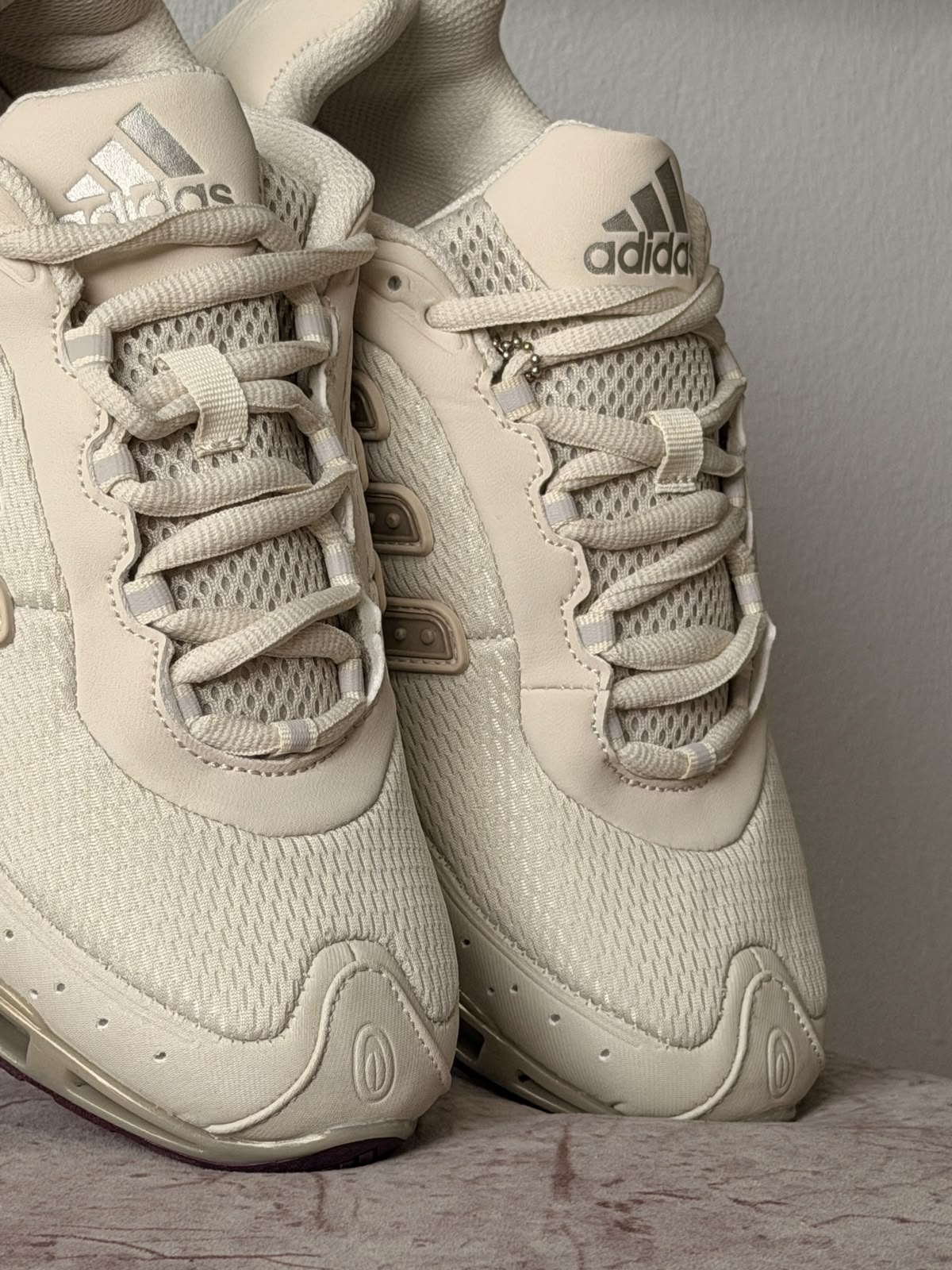 ADIDAS MEGARIDE COLOR CREMA