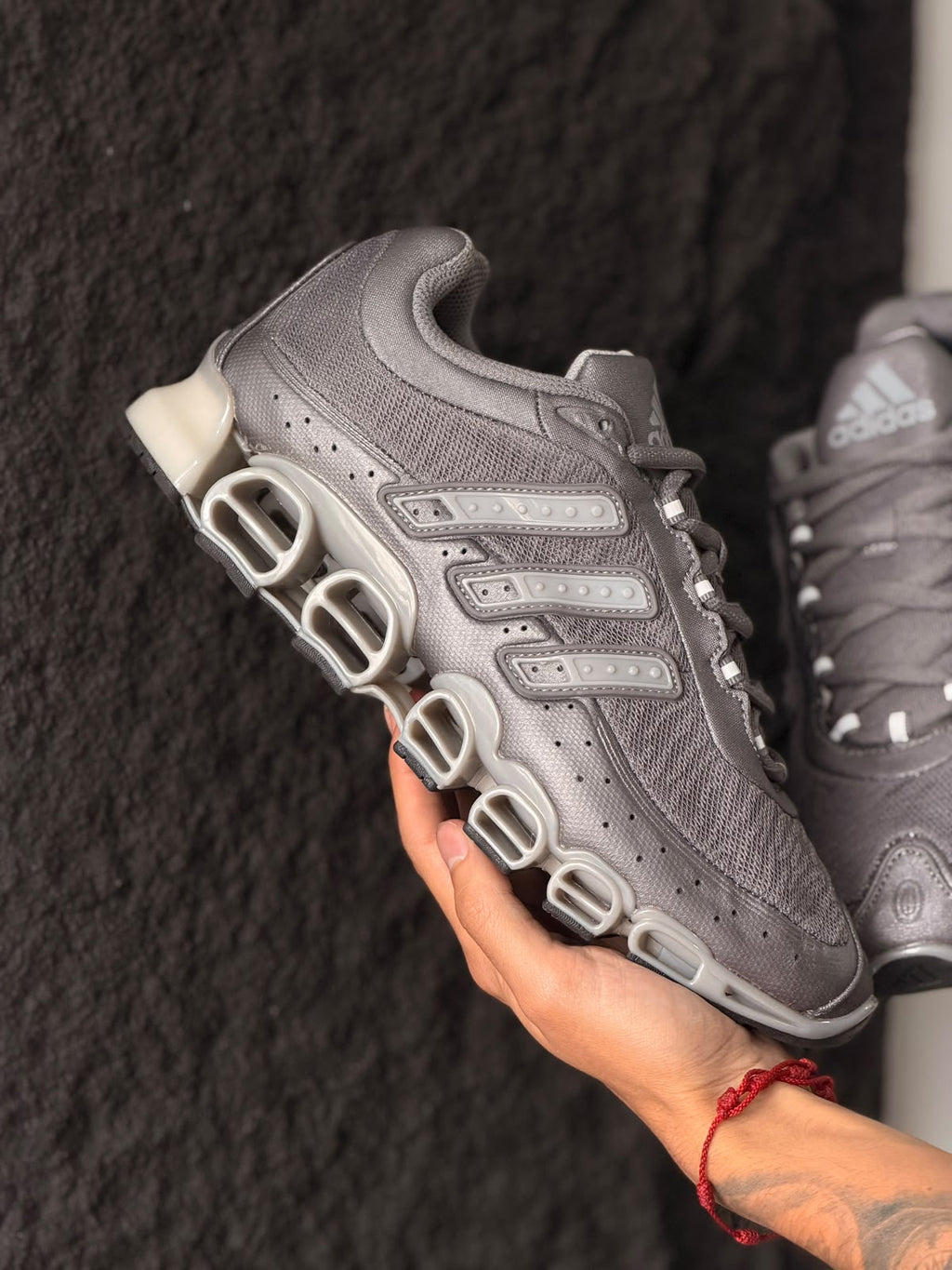 ADIDAS MEGARIDE PLATEADA