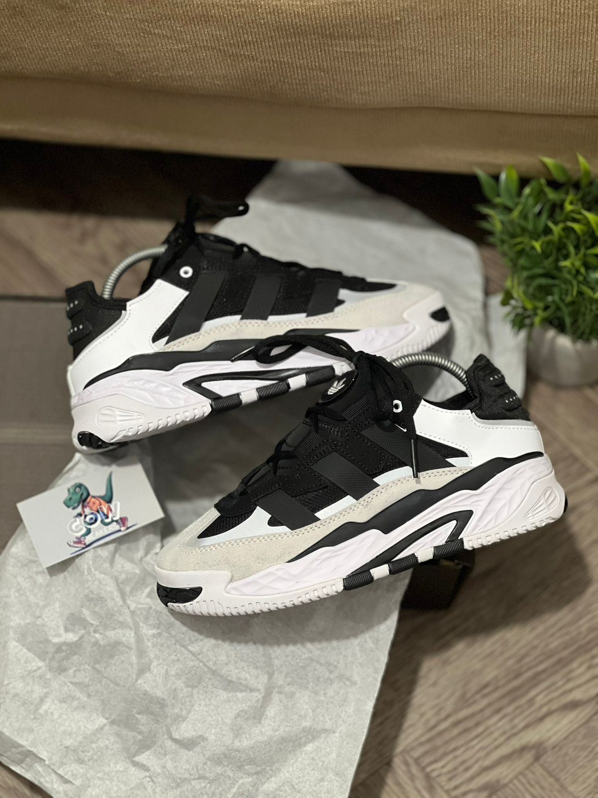 ADIDAS NITEBALL BLACK AND WHITE