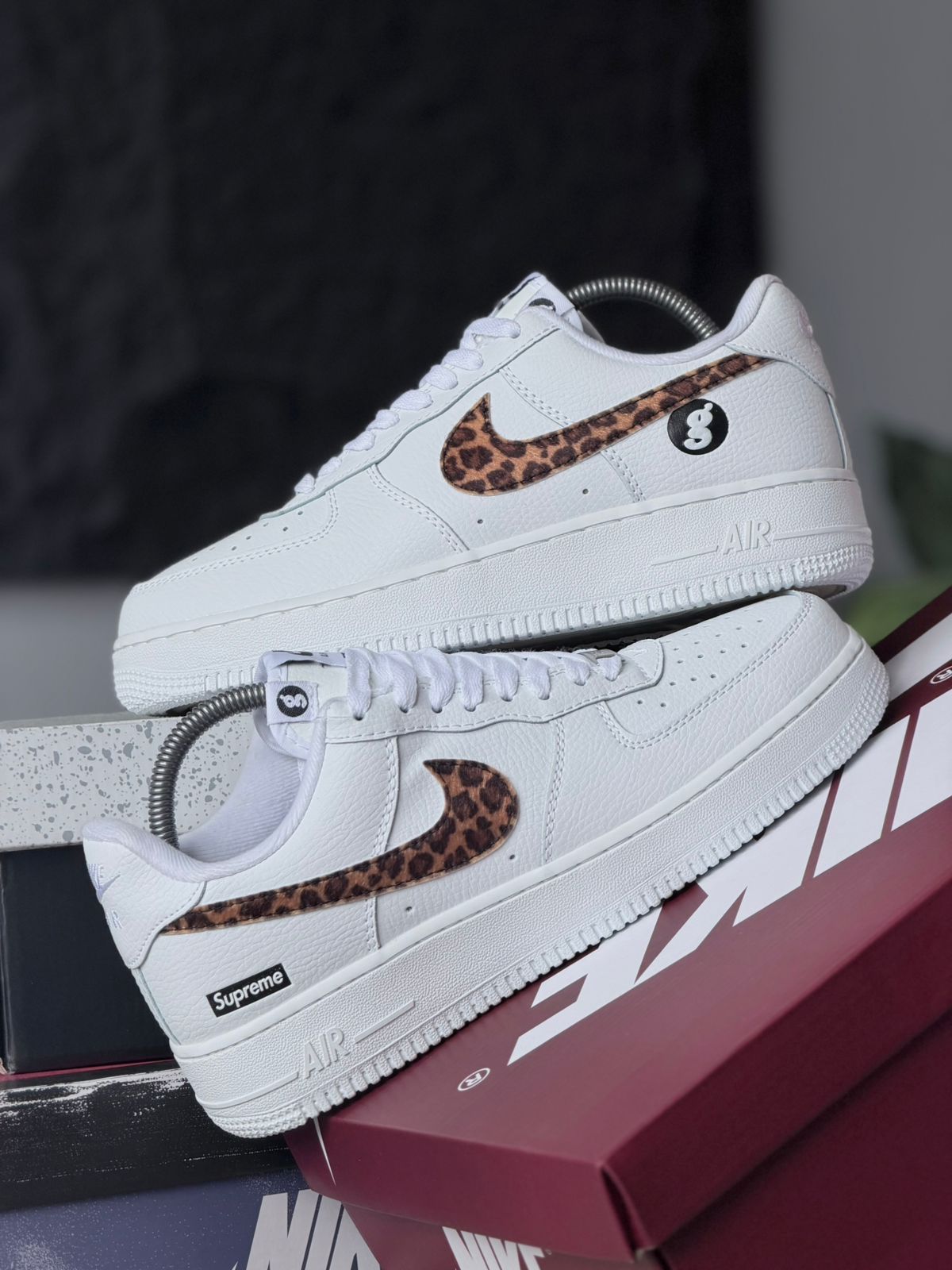 AF1  COLABORACION SUPREME