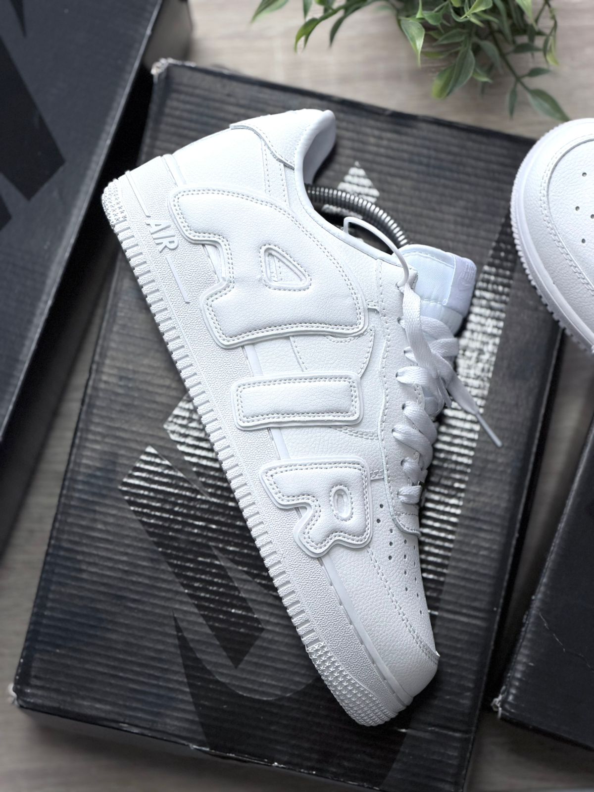 AIR FORCE 1 CACTUS PLANT FLEA WHITE