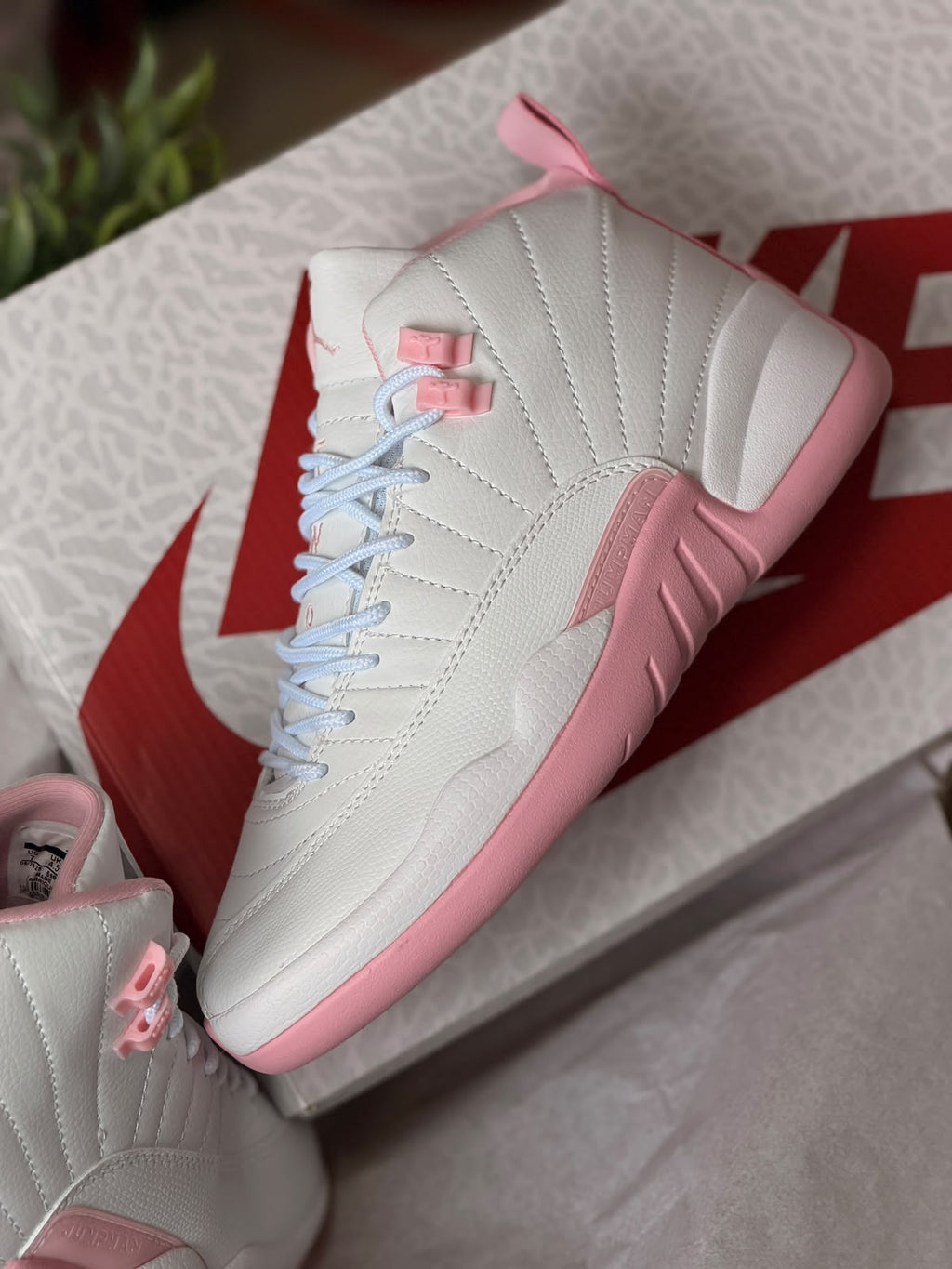 AIR JORDAN 12 BLANCO ROSA