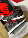 AIR JORDAN 1 HIGH RETRO CHICAGO