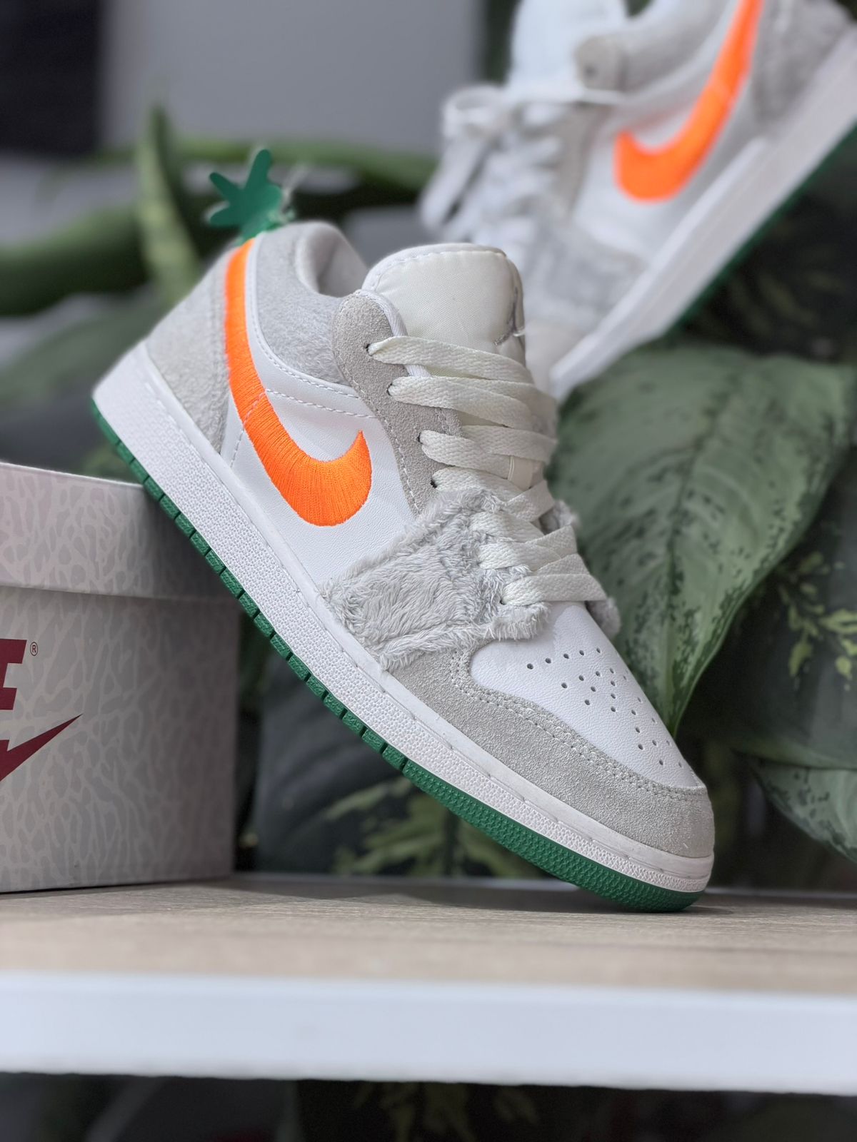 AIR JORDAN 1 LOW RABBIT OG
