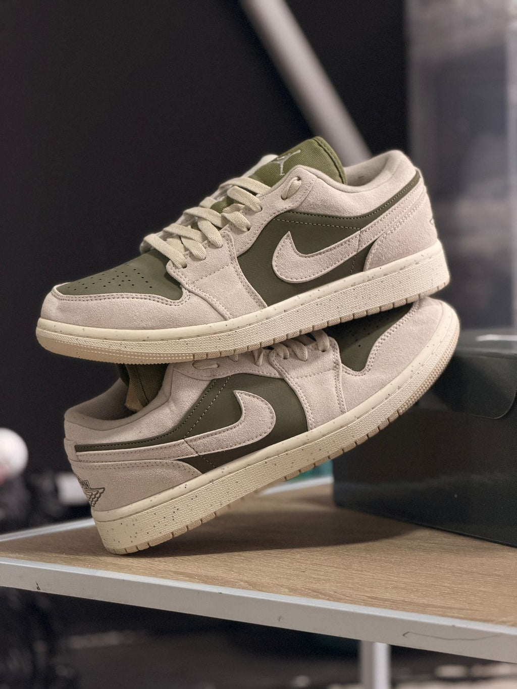 AIR JORDAN 1 LOW SE MEDIUM
