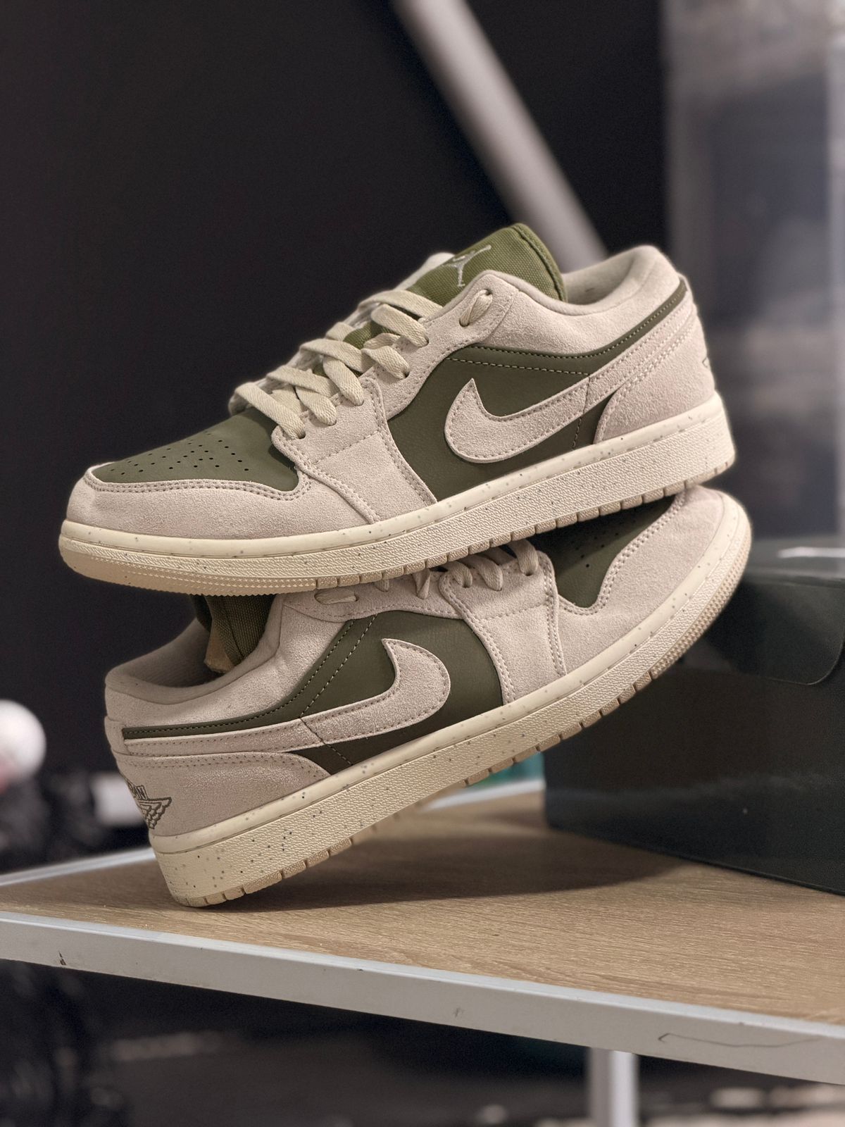 AIR JORDAN 1 LOW SE MEDIUM