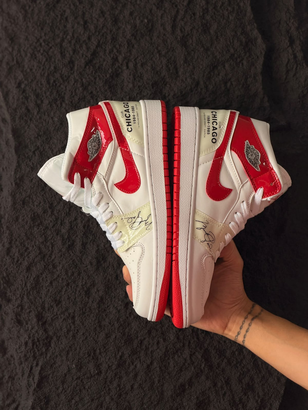 AIR JORDAN 1 MID ROOKIE SEASON