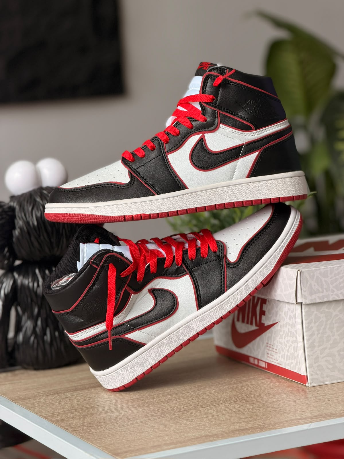 AIR JORDAN 1 RETRO HIGH OG BLOODLINE