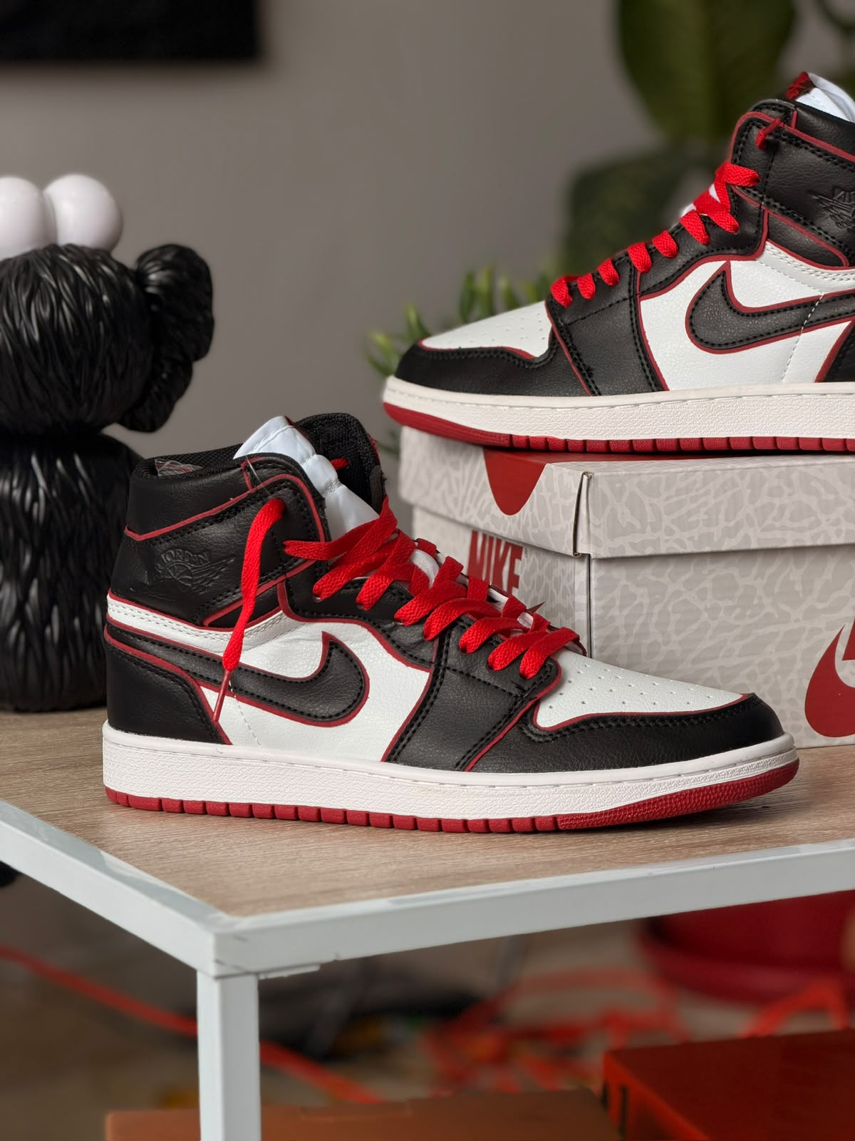 AIR JORDAN 1 RETRO HIGH OG BLOODLINE