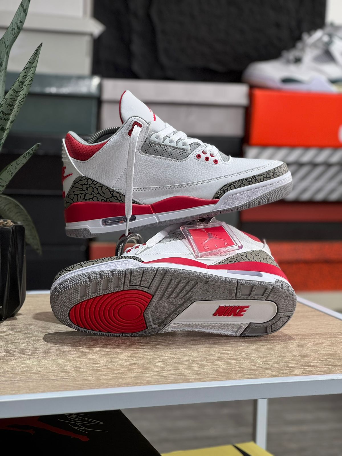 AIR JORDAN 3 FIRE RED