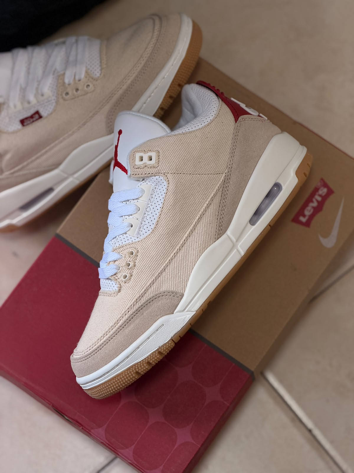 AIR JORDAN 3 X LEVIS