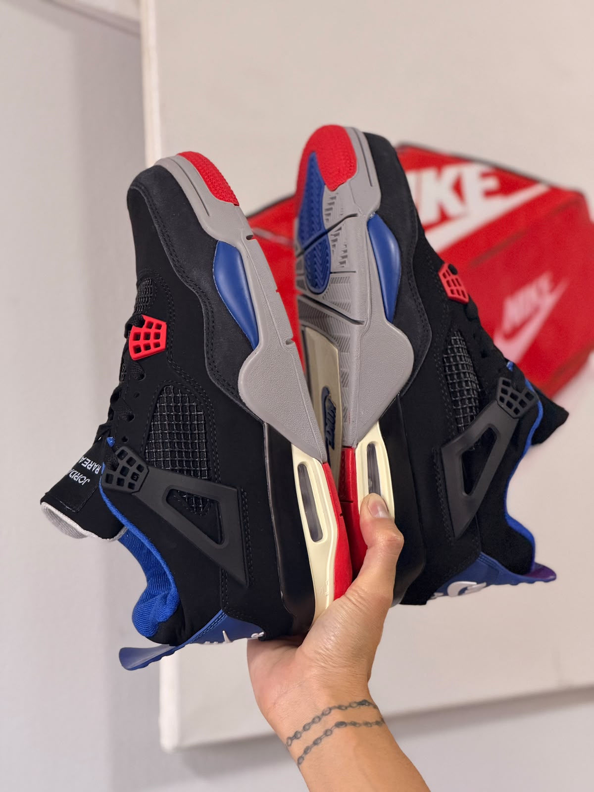 AIR JORDAN 4 RARE AIR