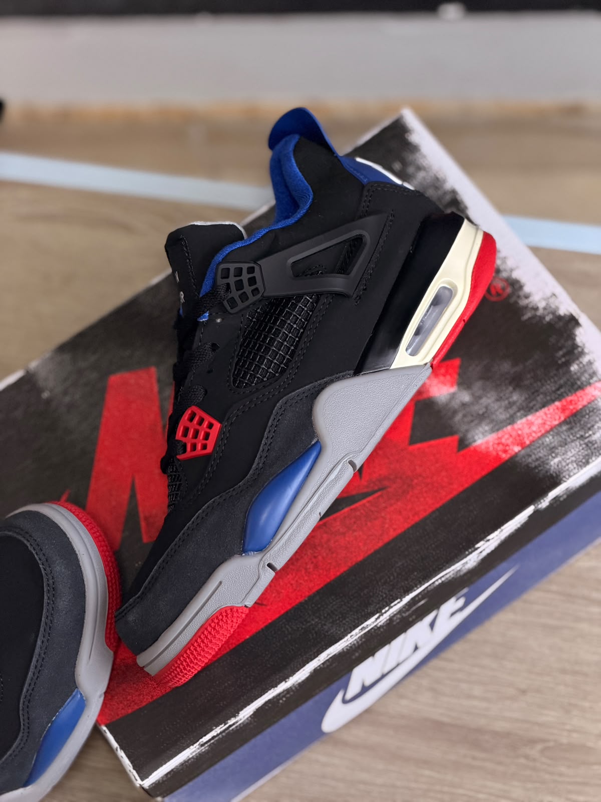 AIR JORDAN 4 RARE AIR