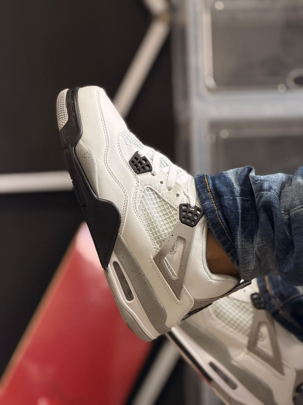 AIR JORDAN 4 RETRO BLANCO