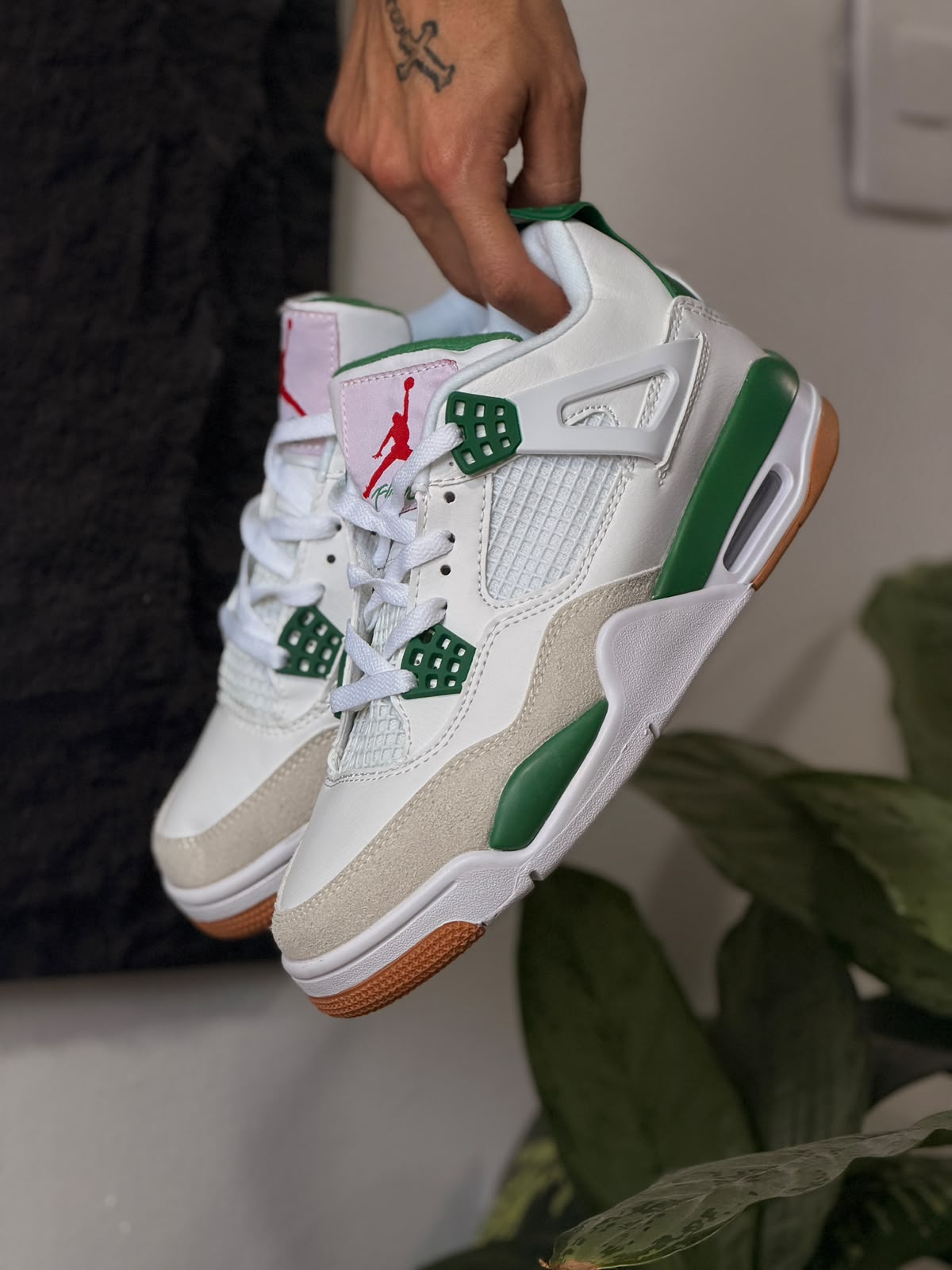 AIR JORDAN 4 X NIKE SB PINE GREEN