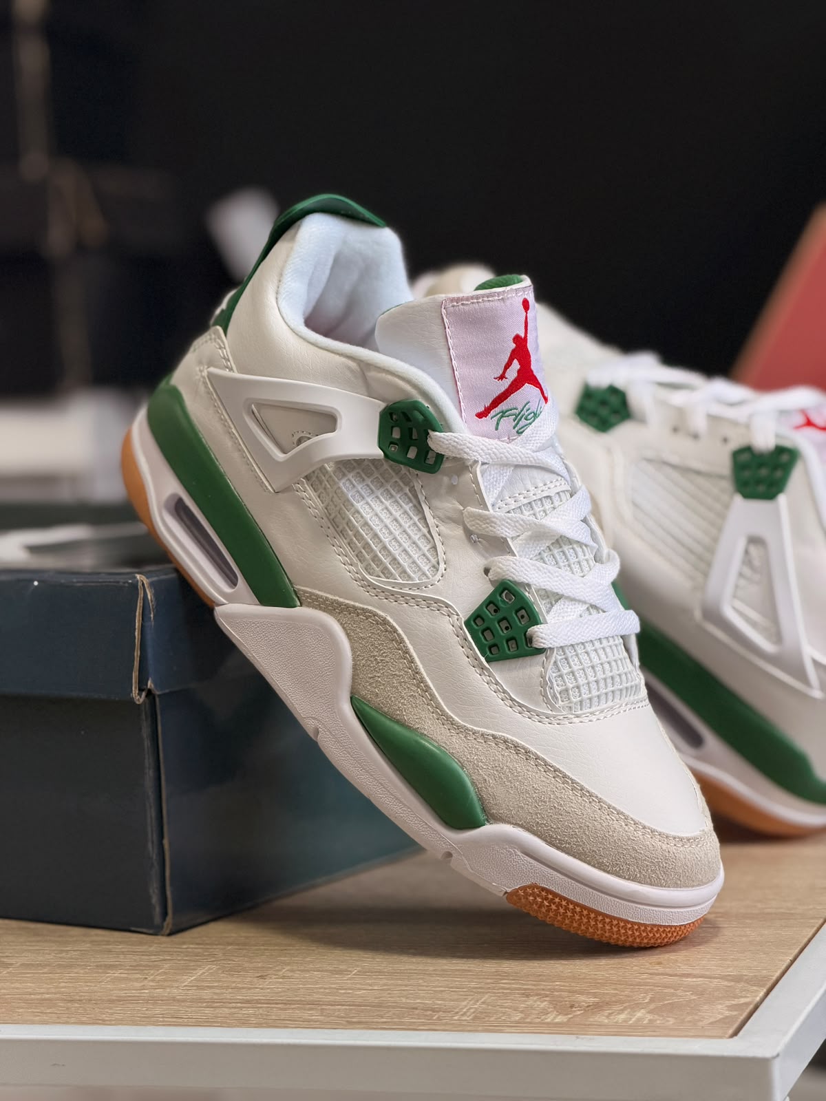 AIR JORDAN 4 X NIKE SB PINE GREEN