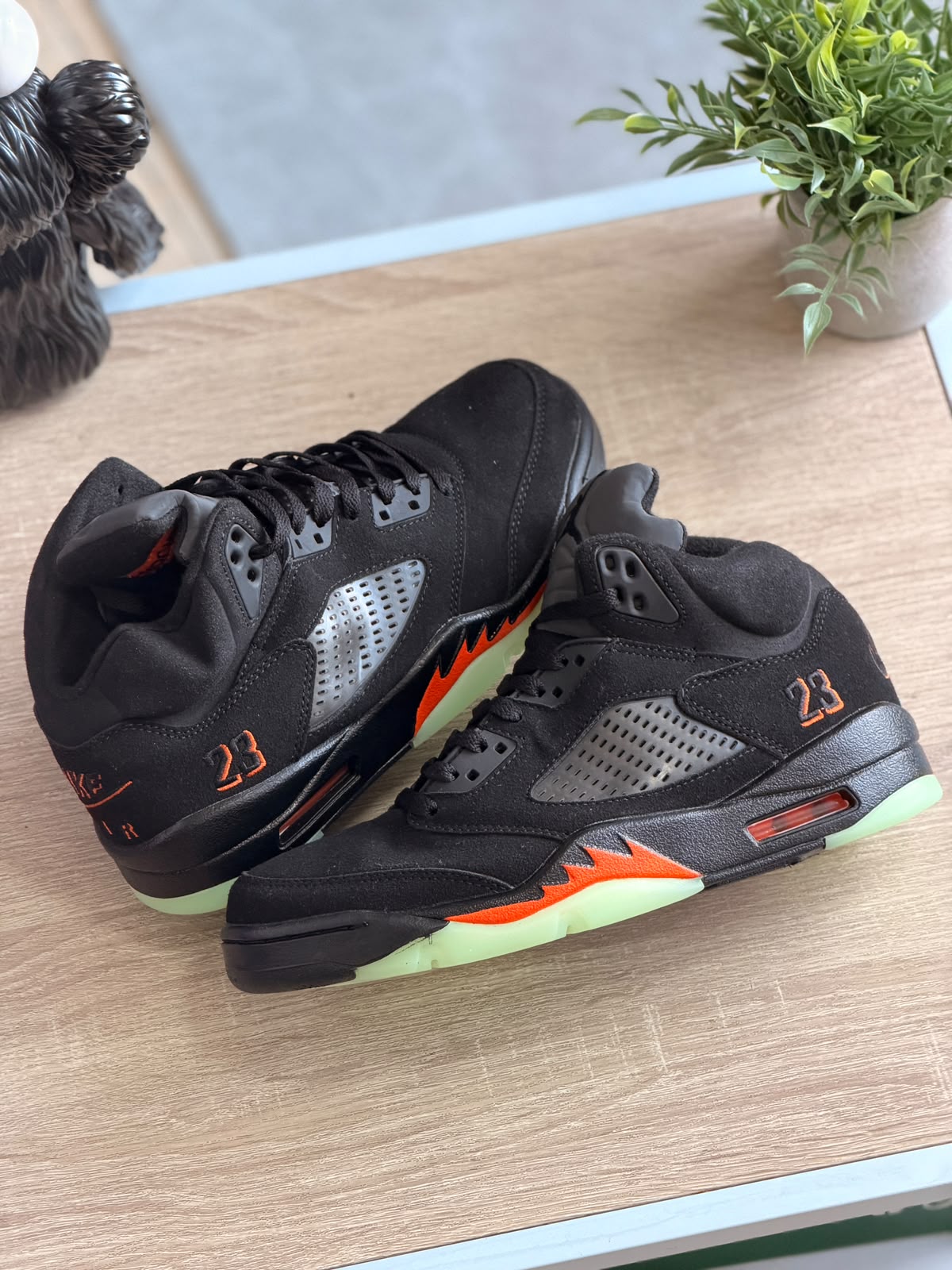 AIR JORDAN 5 HALLOWEEN