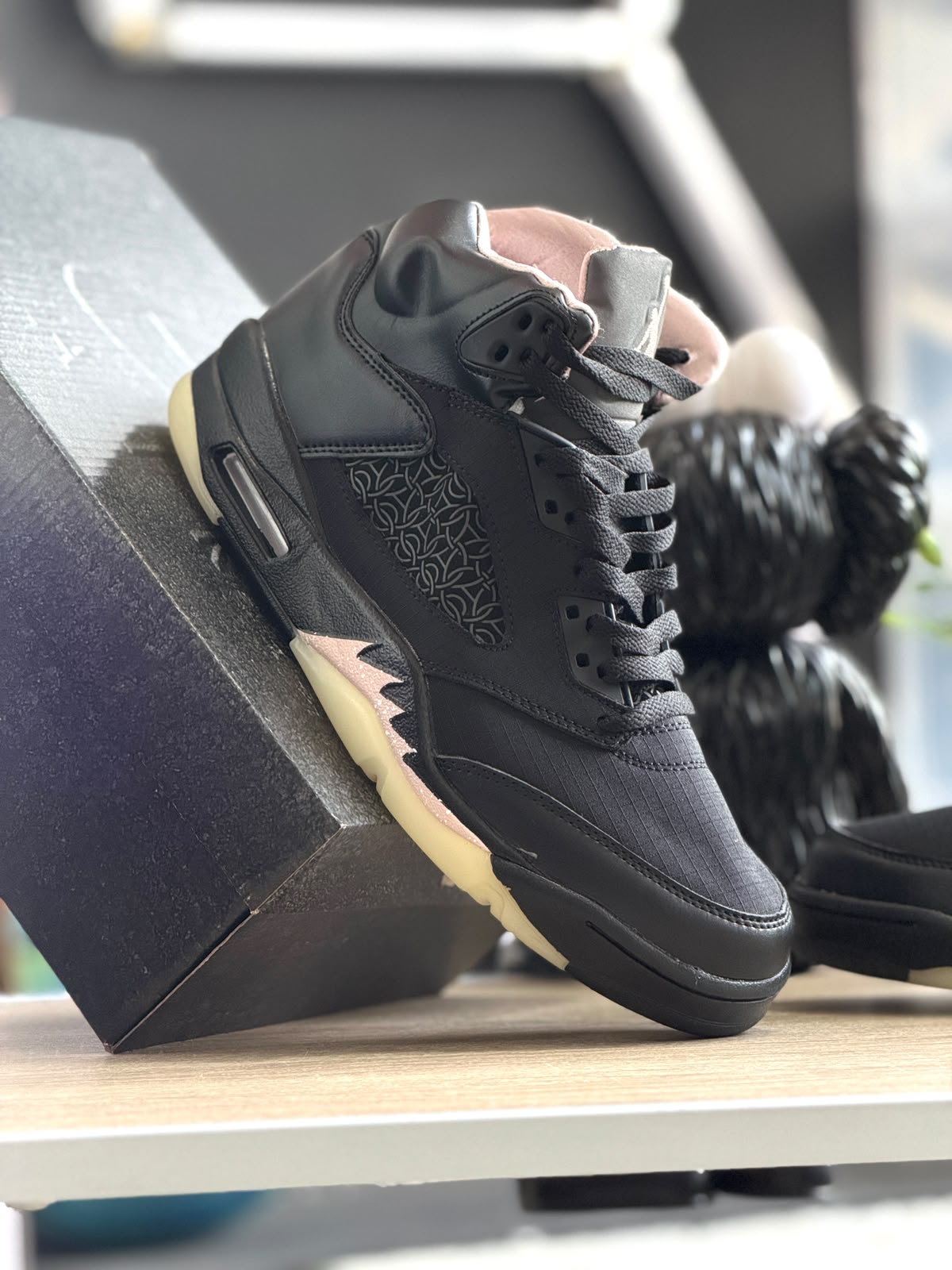 AIR JORDAN 5 RETRO X PARIS SAINT-GERMANI
