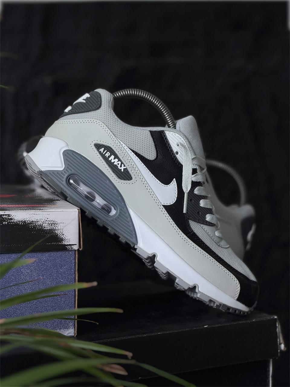 AIR MAX 90 ESSENTIAL