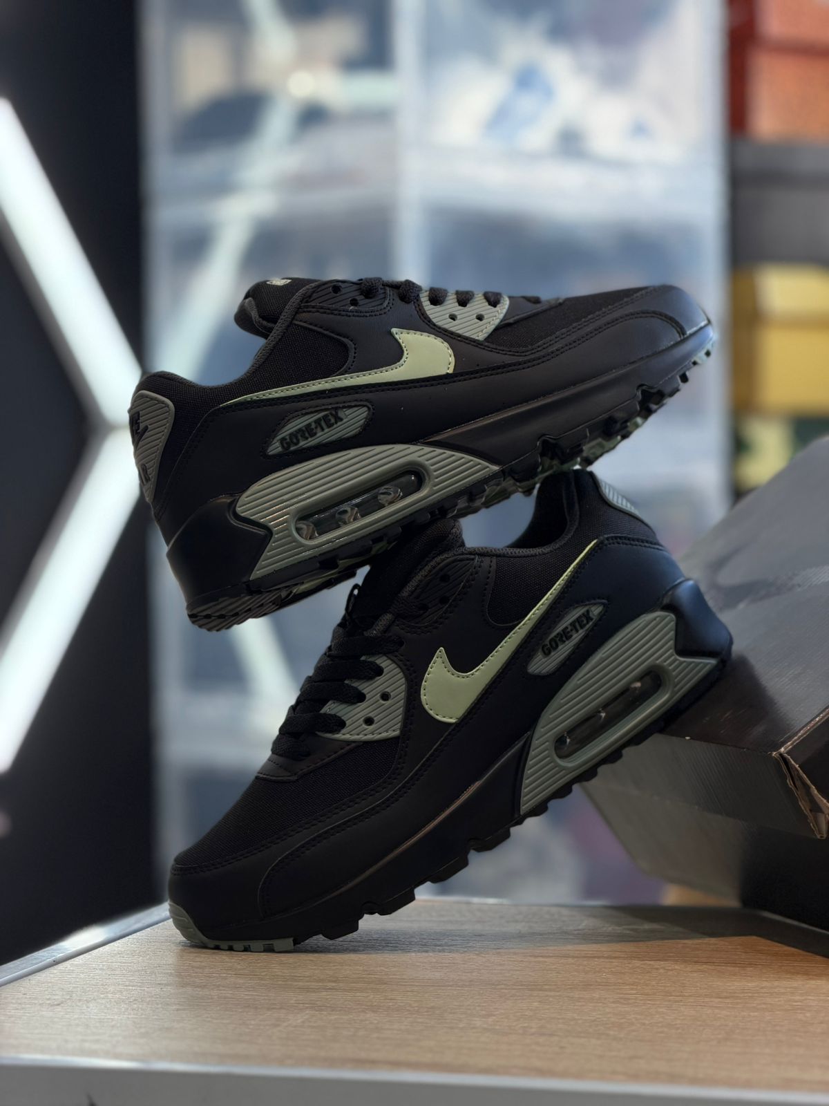 AIR MAX 90 GORE-TEX