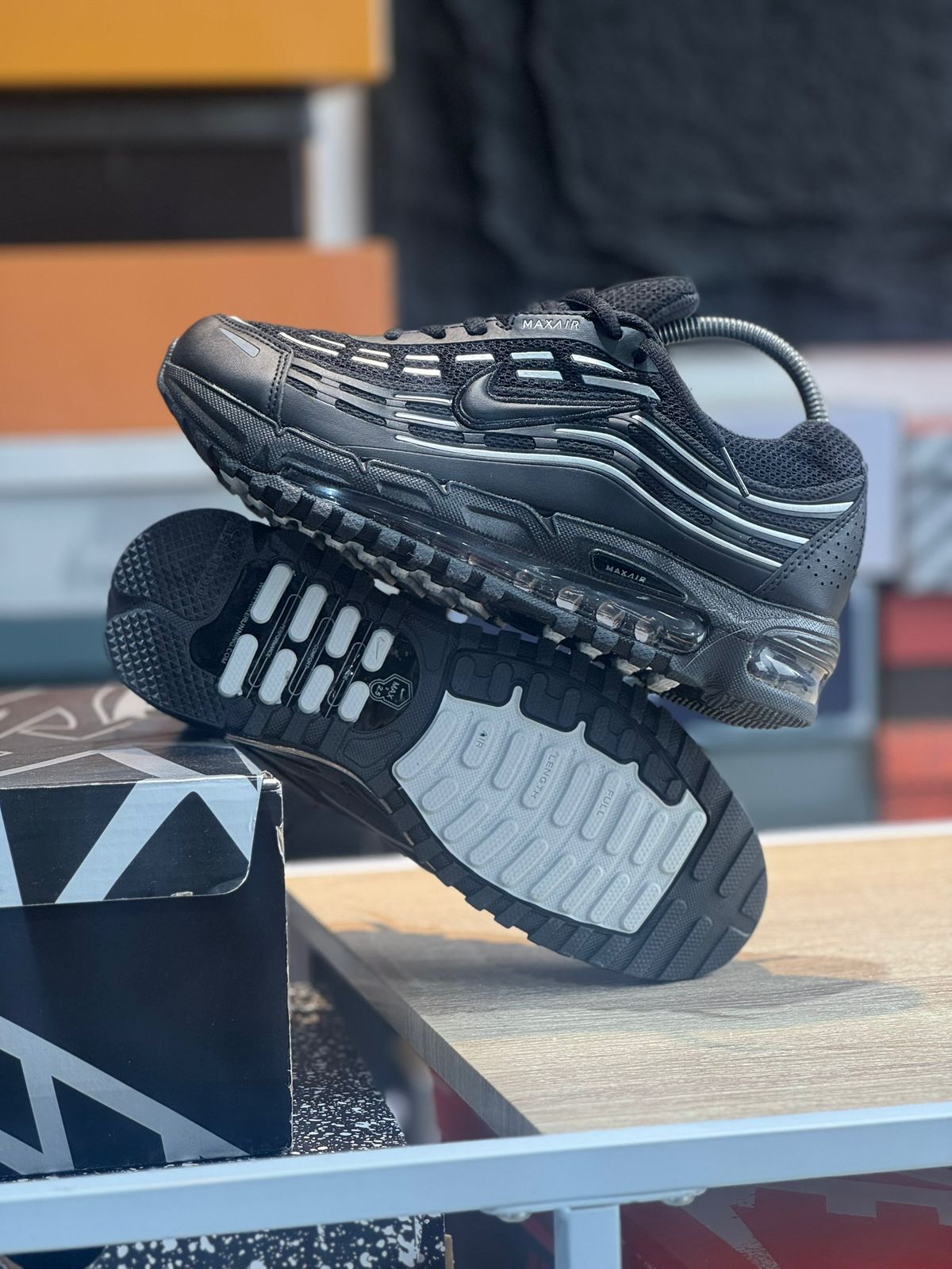AIR MAX TL 2.5 BLACK AND GREY