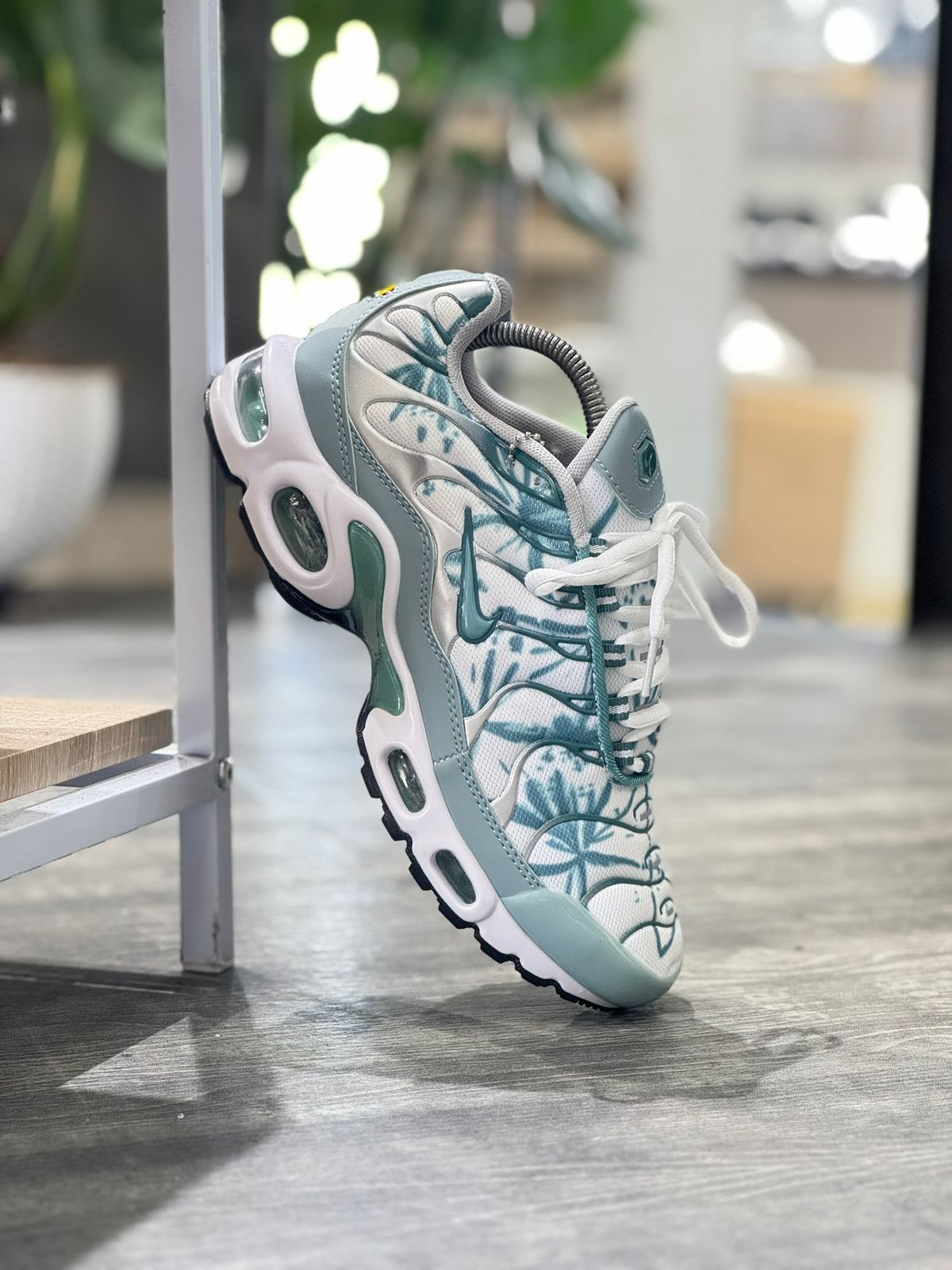AIR MAX TN PLUS OG WATERWAY
