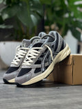 ASICS GEL-1130 BLACK AND CHARCOAL