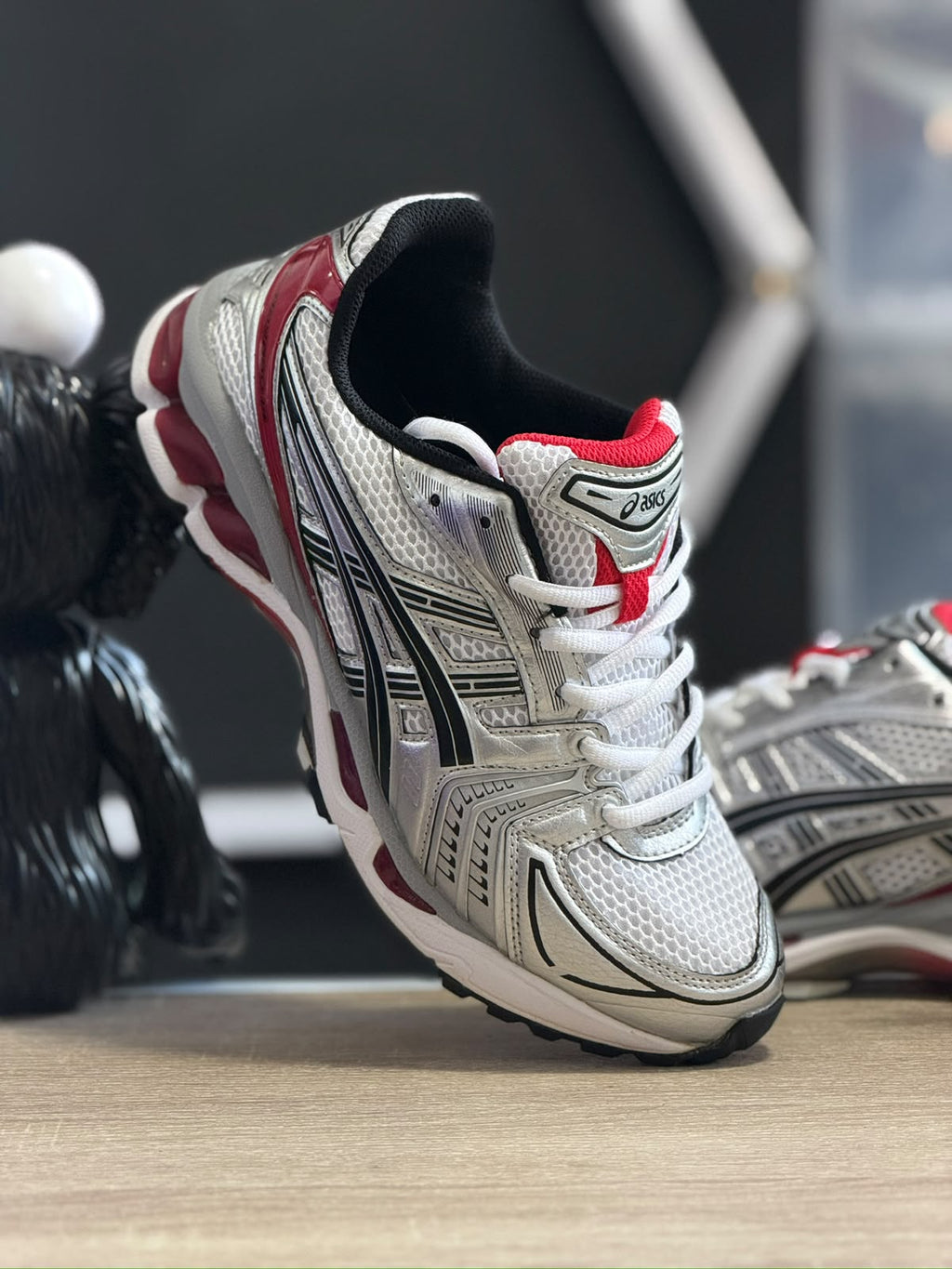 ASICS GEL-KAYANO 14 CLASSIC RED