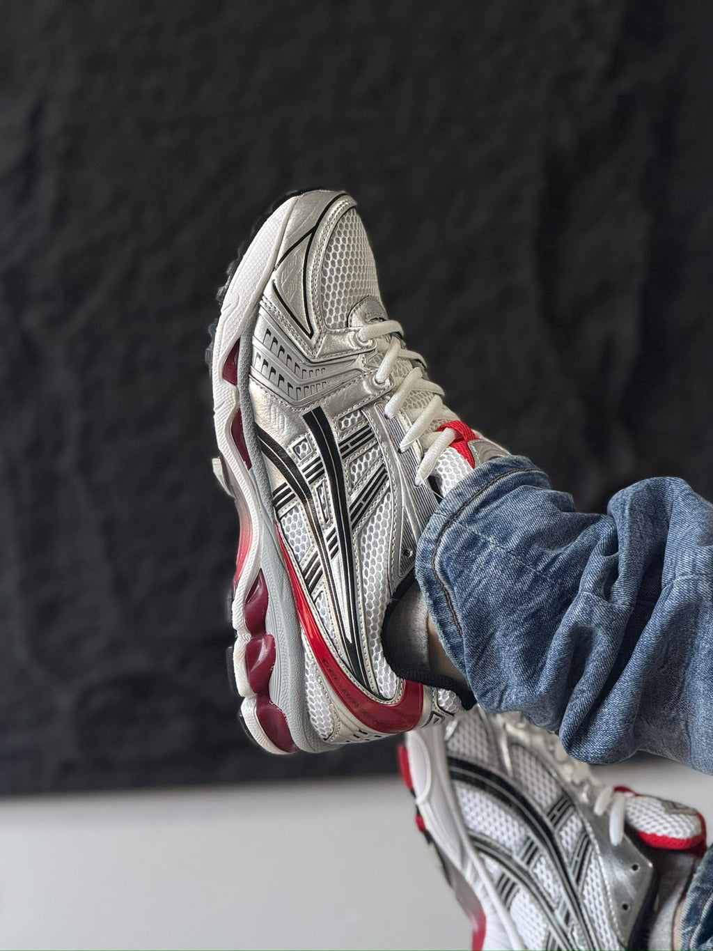 ASICS GEL-KAYANO 14 CLASSIC RED