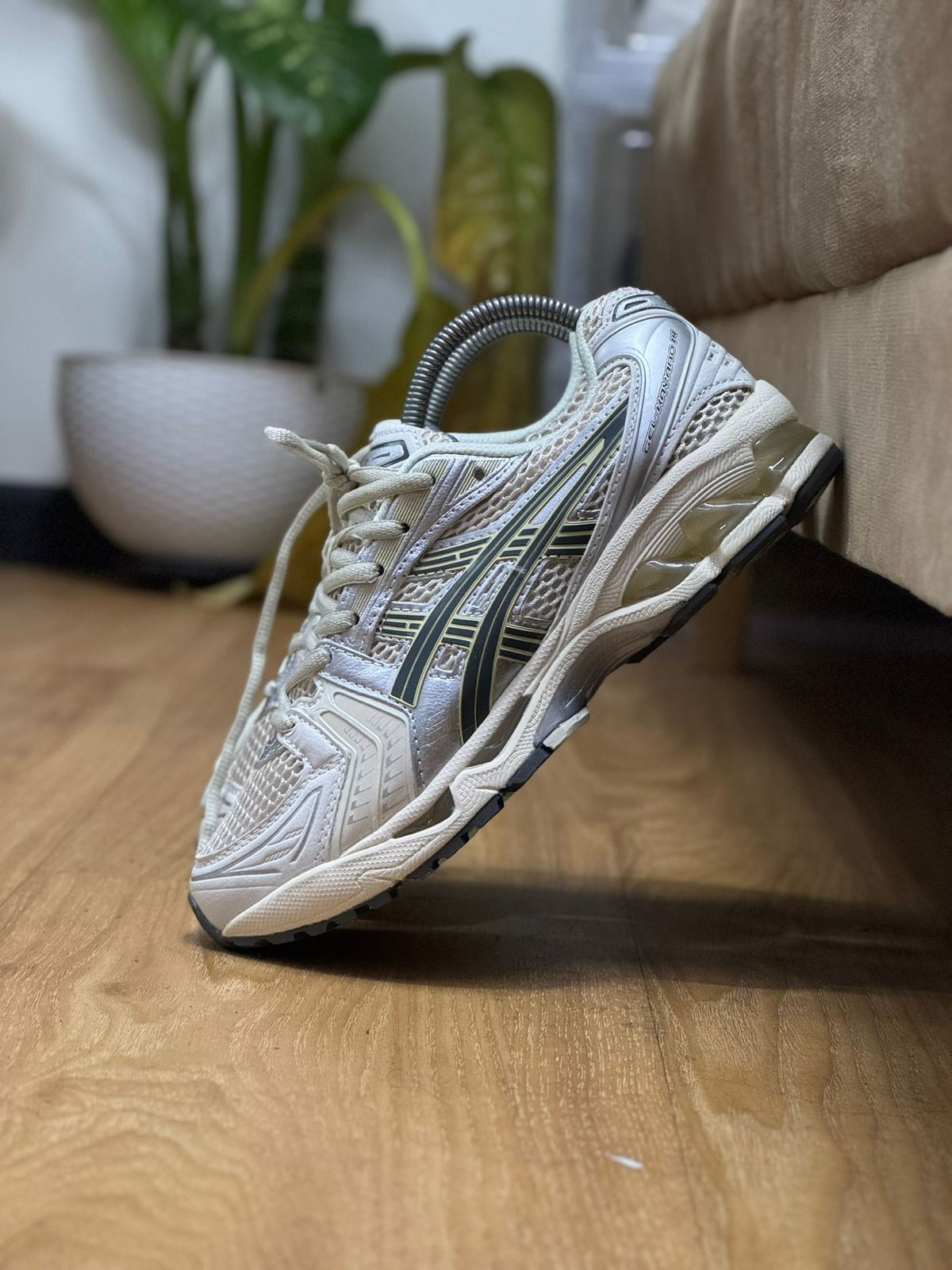 ASICS GEL-KAYANO 14 GREY
