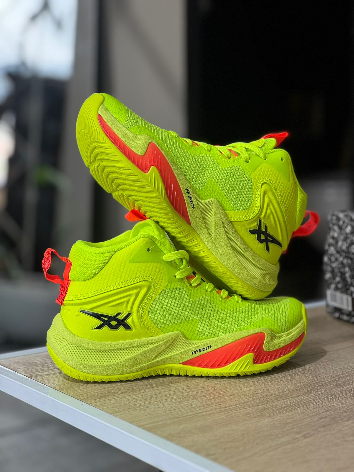 ASICS NOVA SURGE 3