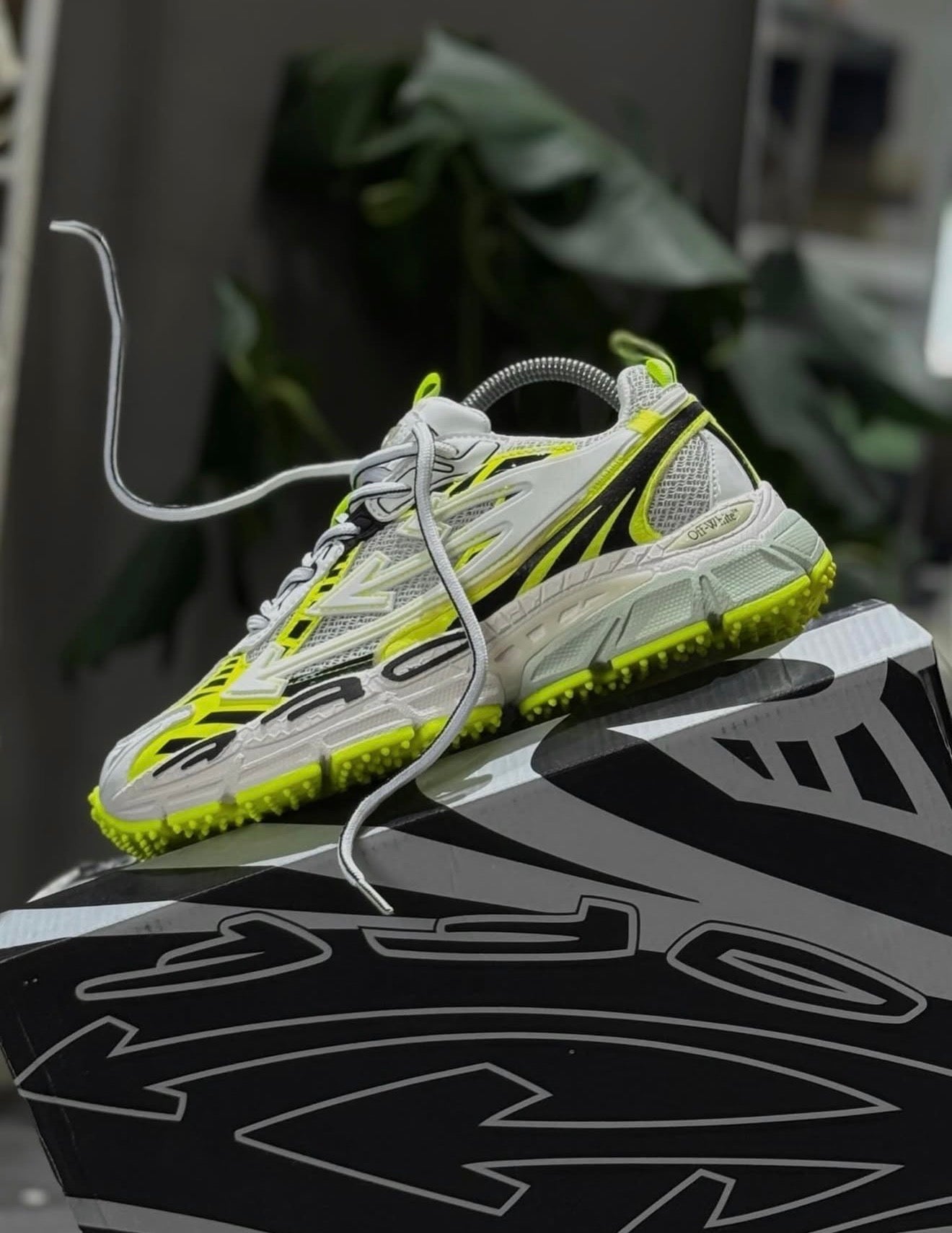 OFF WHITE BE RIGHT BACK GREEN