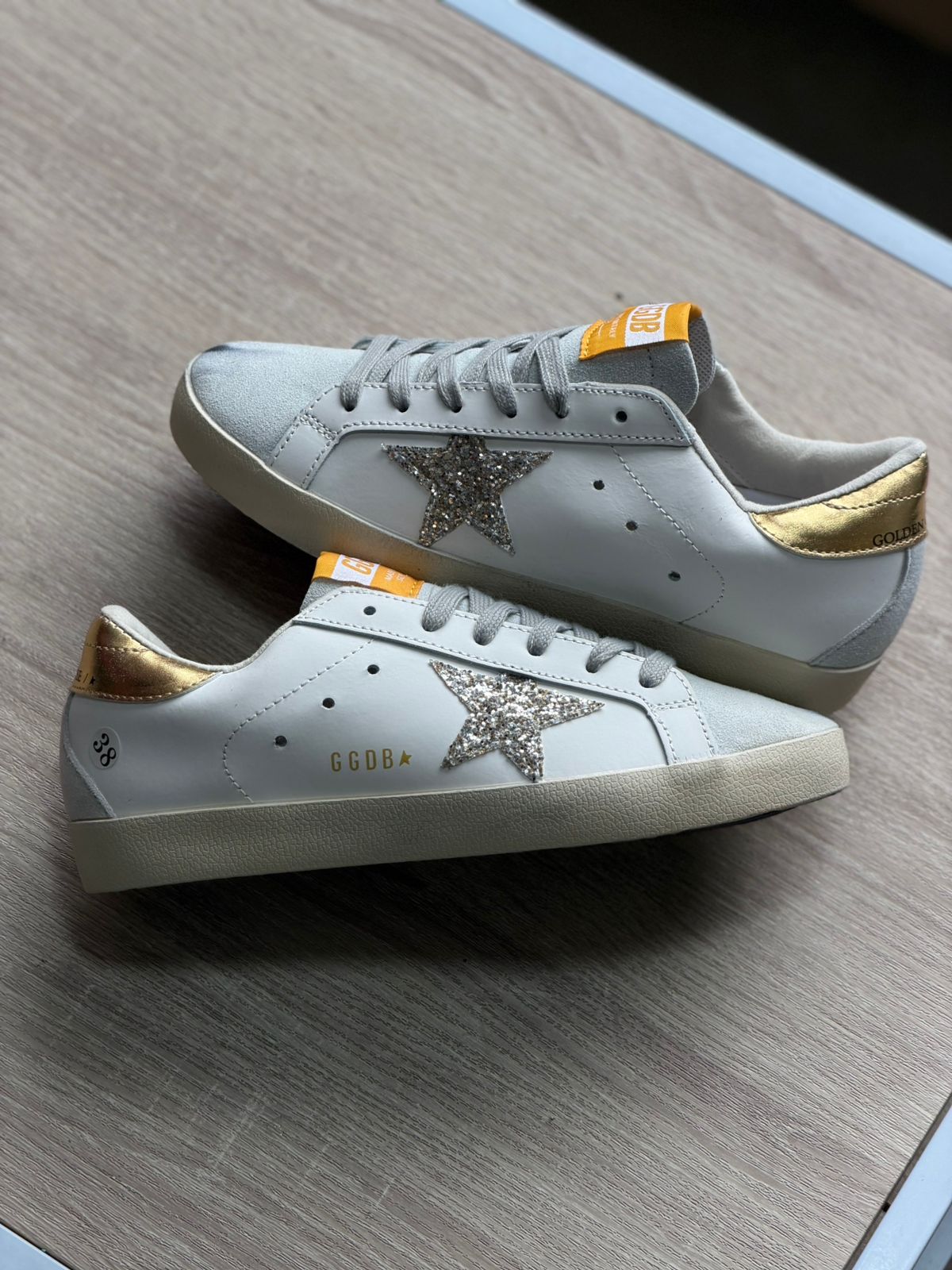 GOLDEN GOOSE DORADA