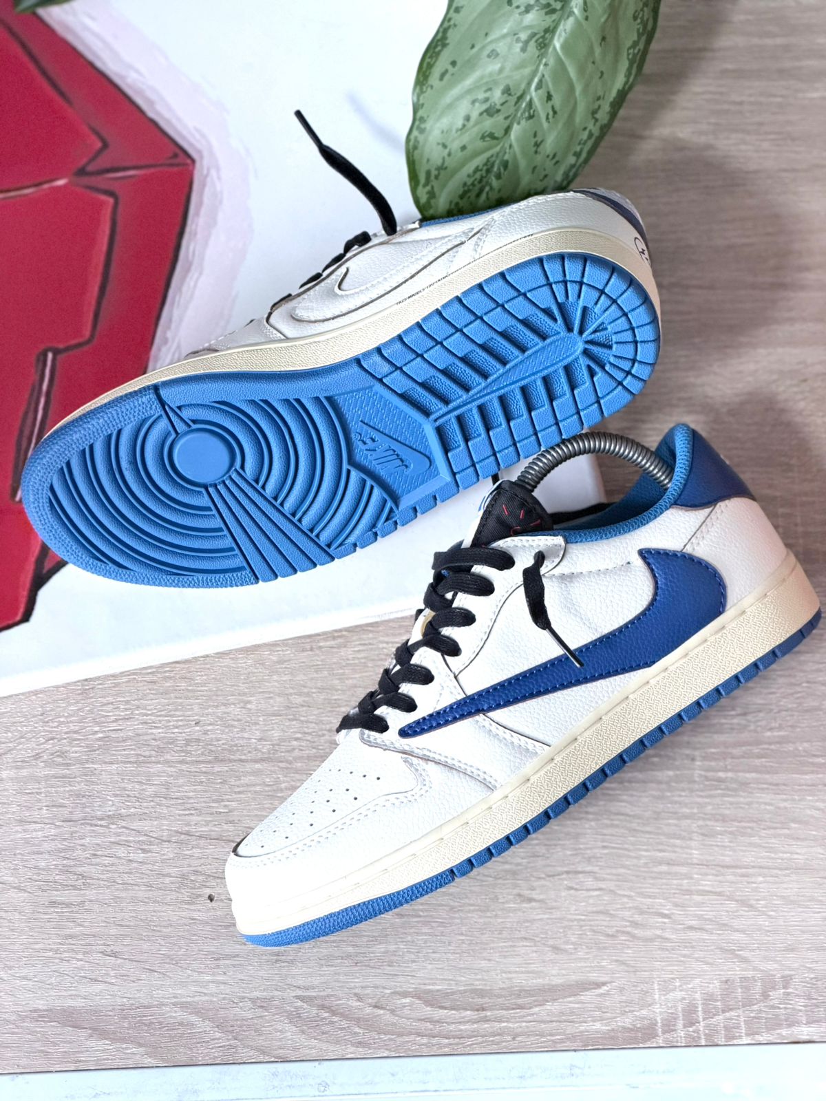 JORDAN 1 LOW TRAVIS SCOTT FRAGMENT