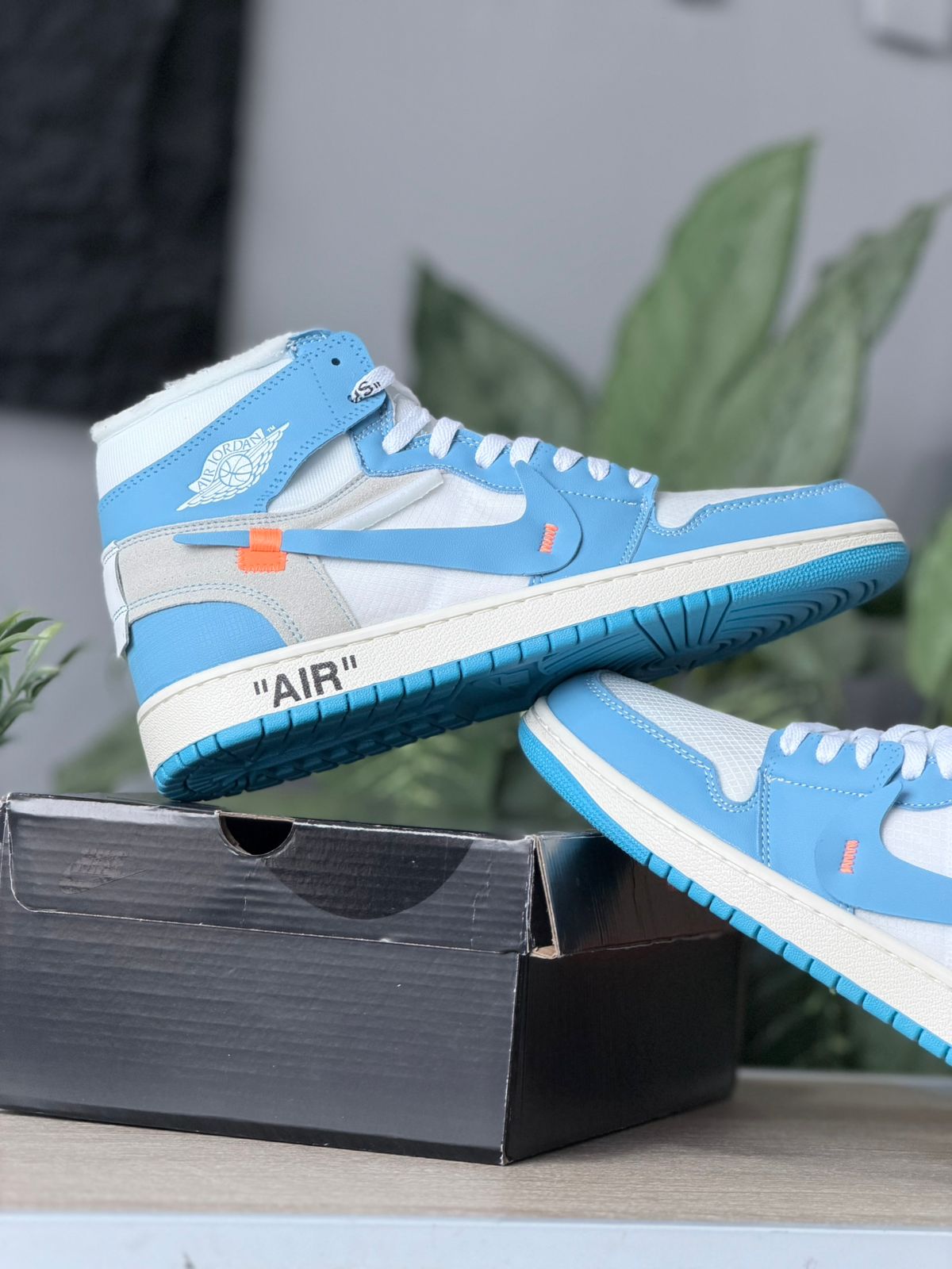 JORDAN 1 OFF WHITE BLUE