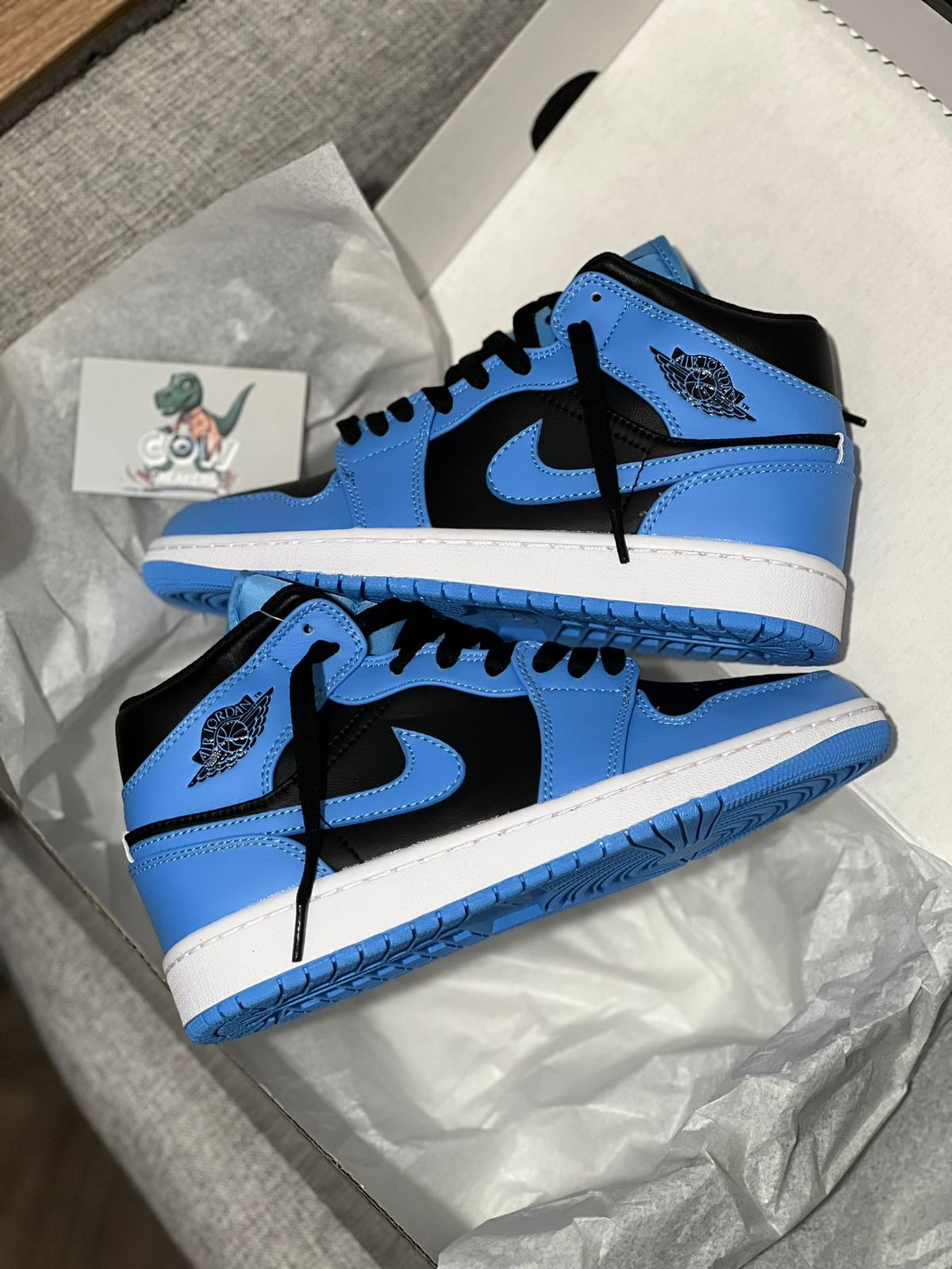 JORDAN 1 UNIVERSITY BLUE