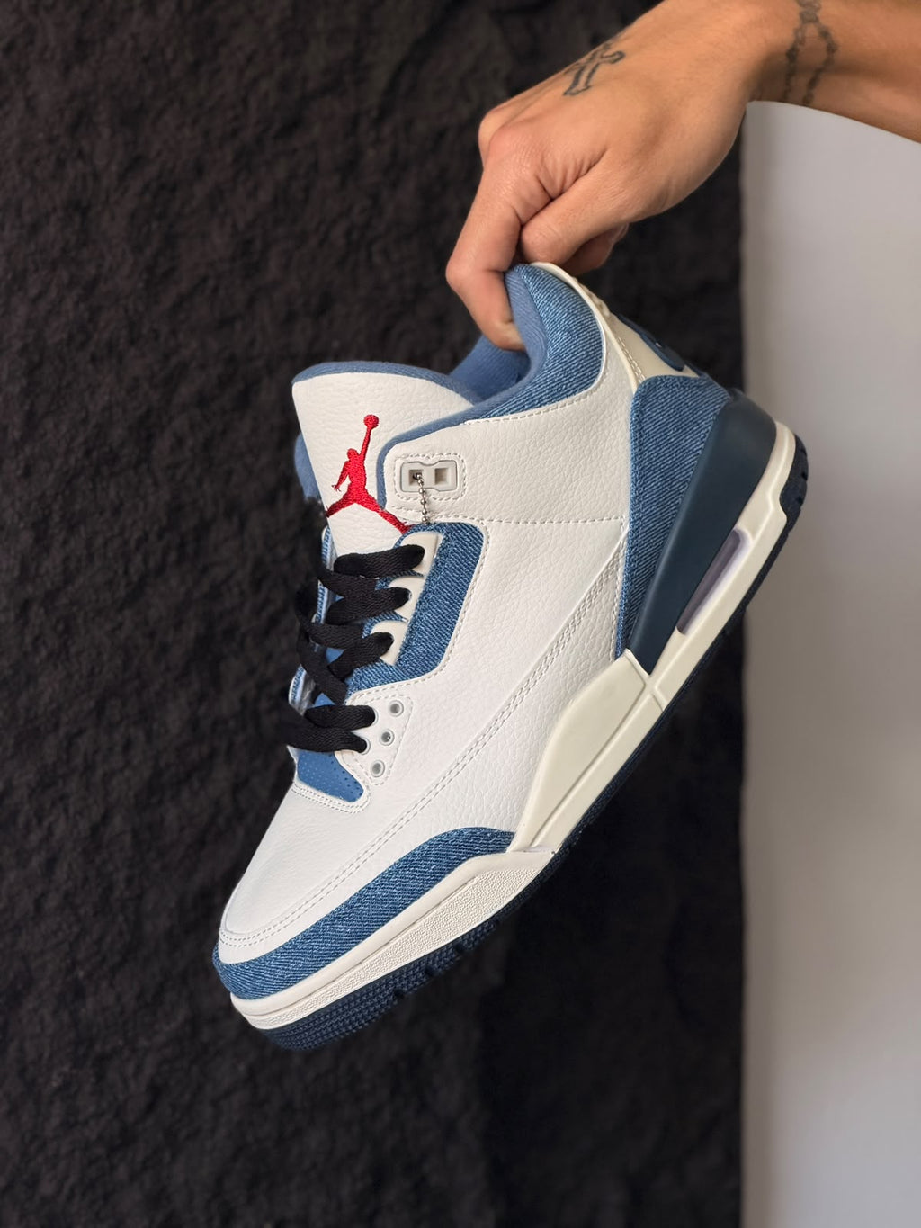 JORDAN 3 RETRO LEVI'S