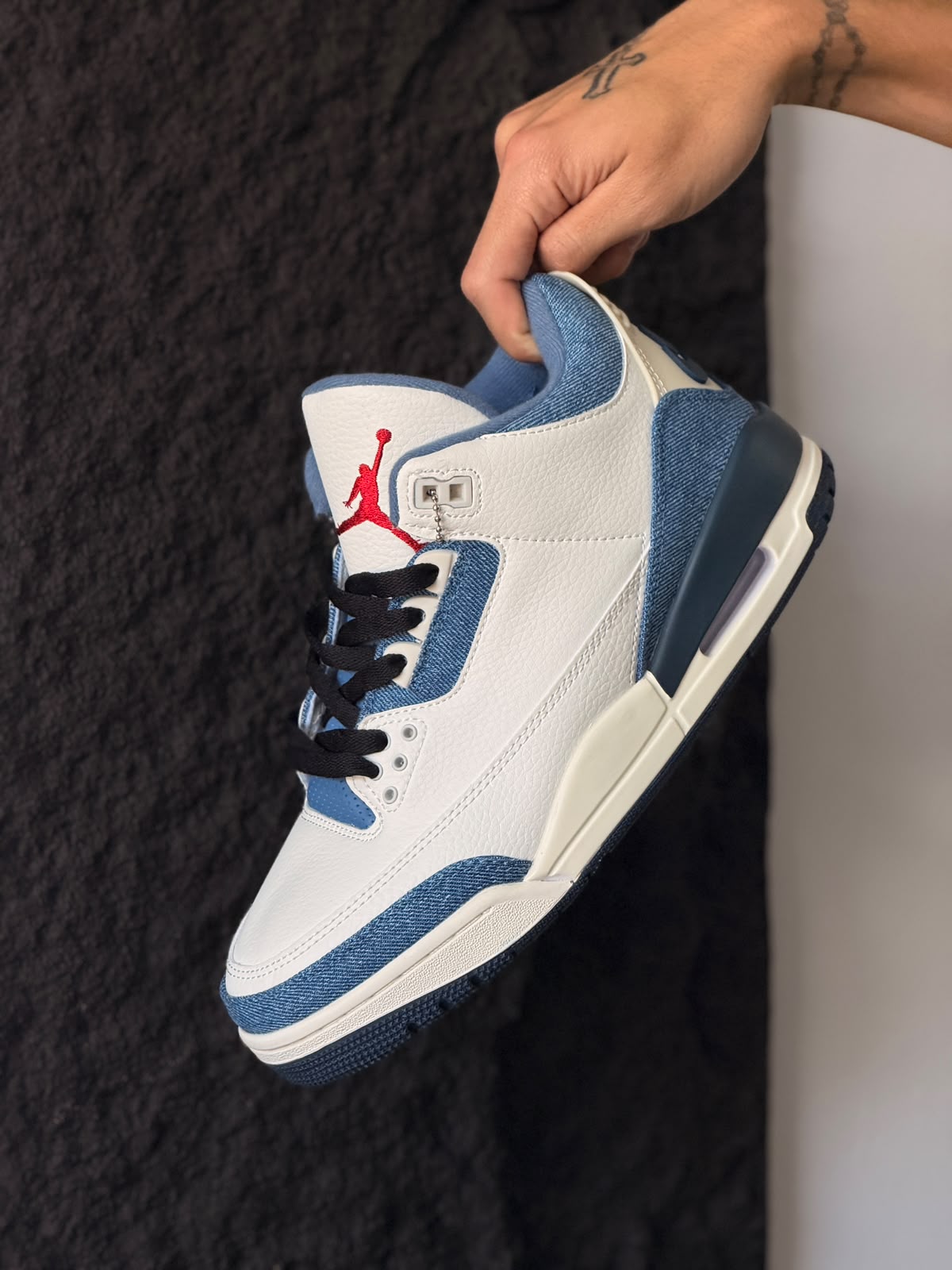 JORDAN 3 RETRO LEVI'S