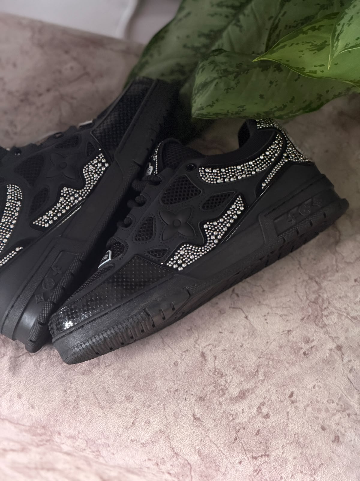 LOUIS VUITTON LV SKATE BRILLOS