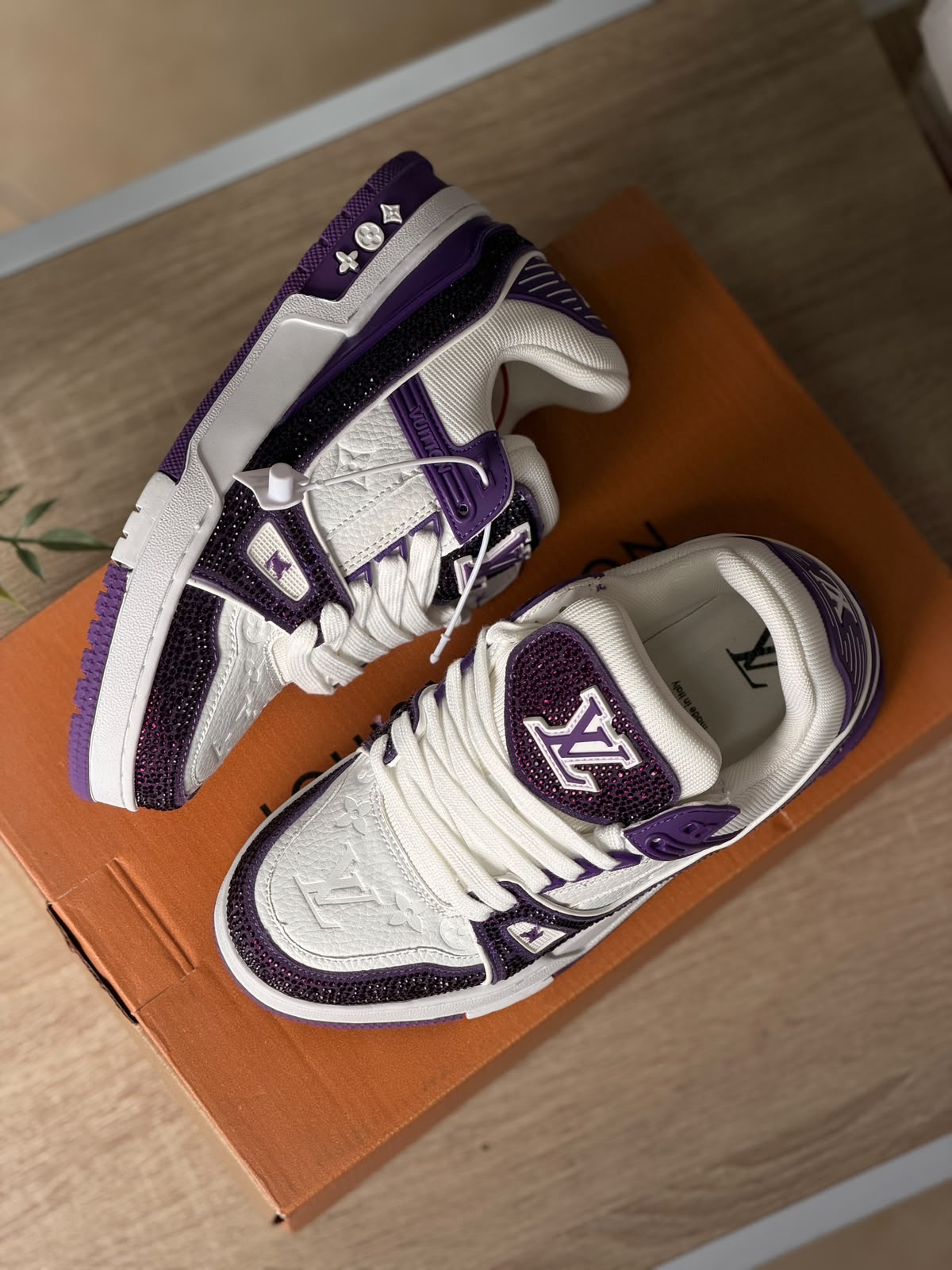 LUIS VUITTON LV TRAINER PEDRERIA