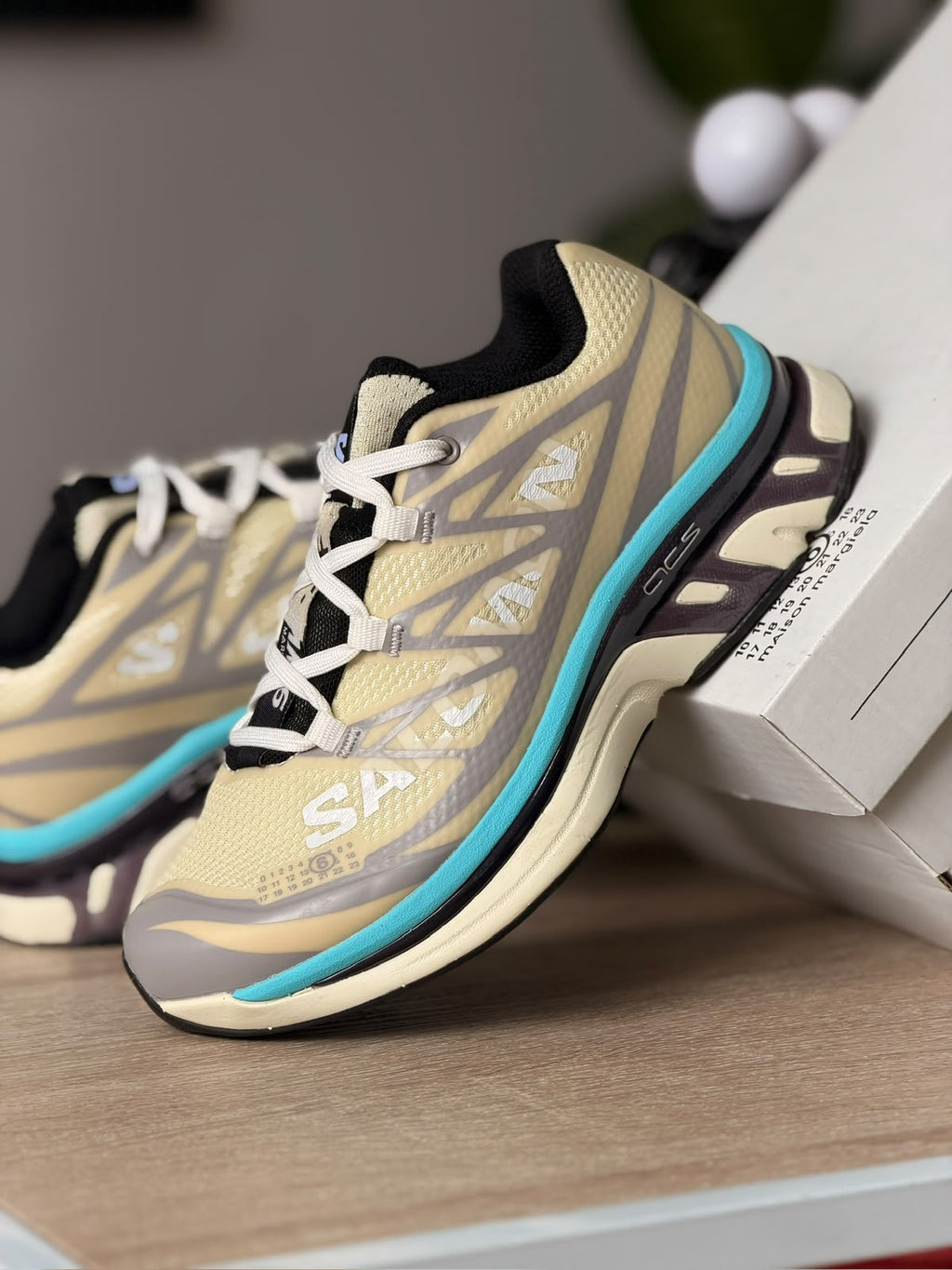 MM6 MAISON MARGIELA X SALOMON