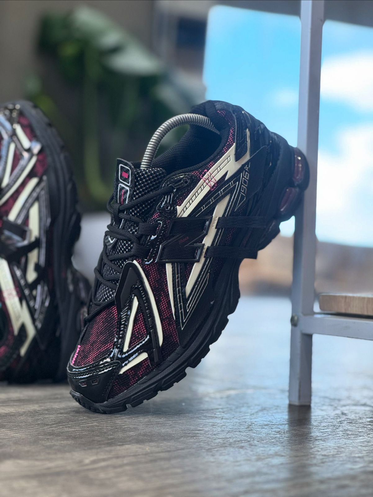 NEW BALANCE 1906A BLACK AND WINE