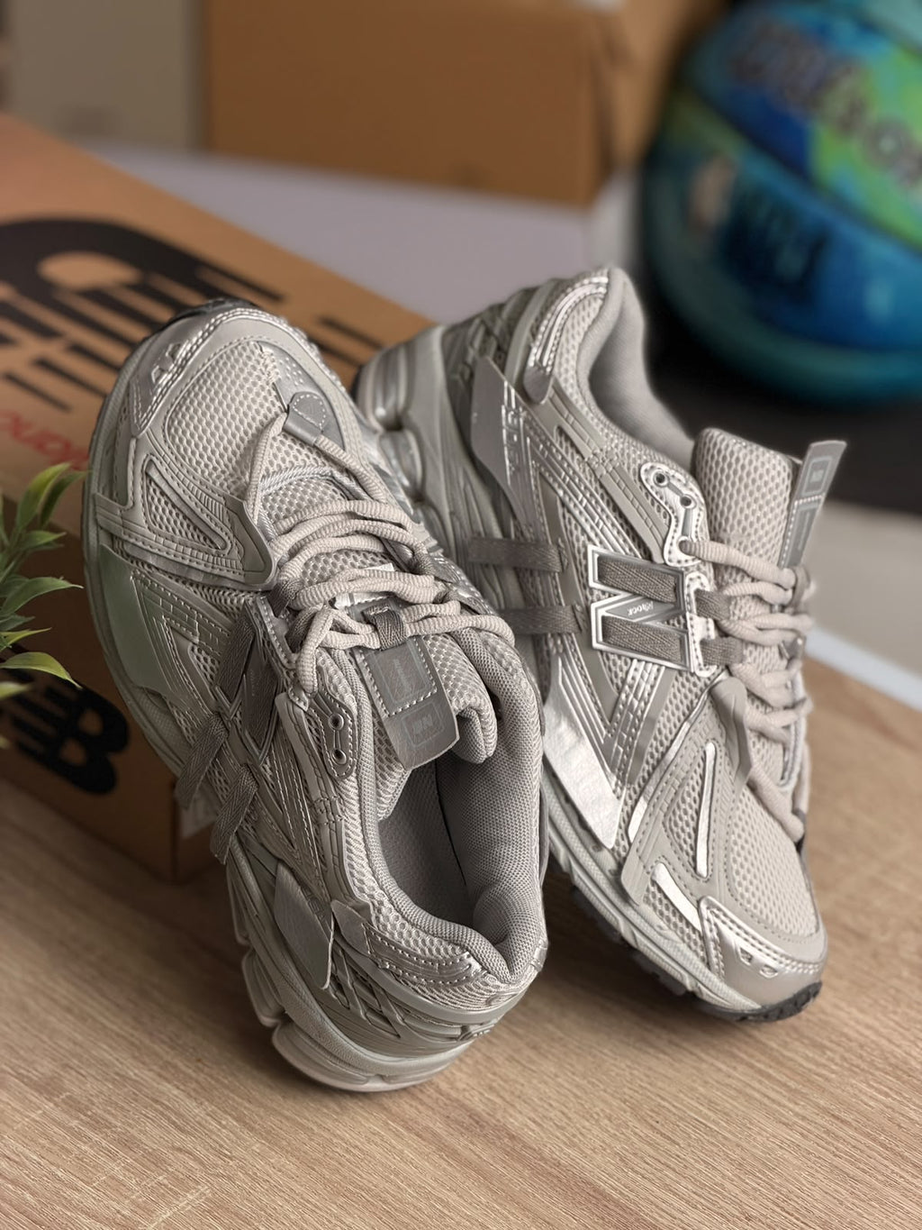 NEW BALANCE 1906A CONCRETE SILVER METALIC