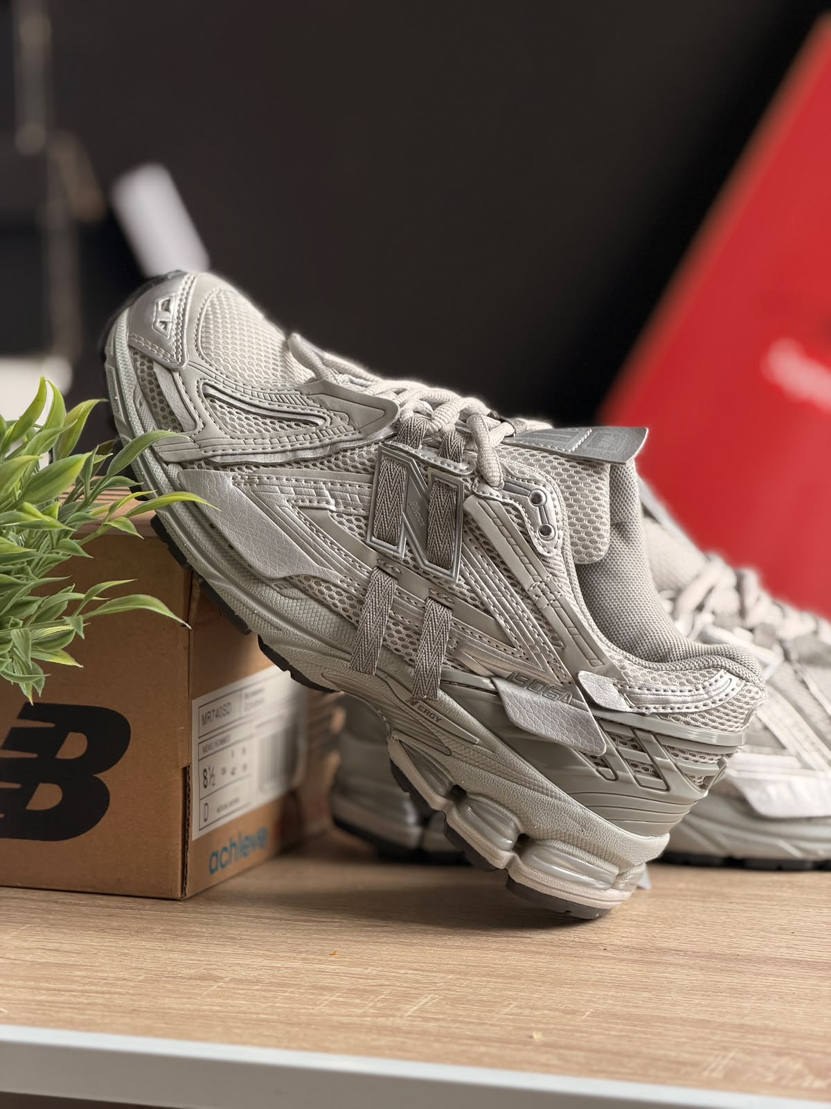NEW BALANCE 1906A CONCRETE SILVER METALIC