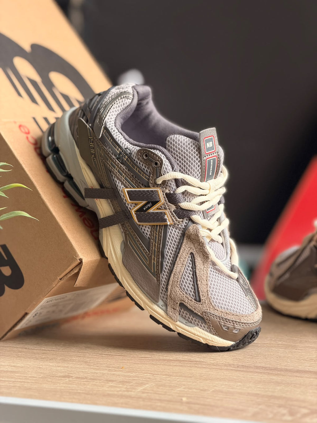 NEW BALANCE 1906A THUNDER BROWN