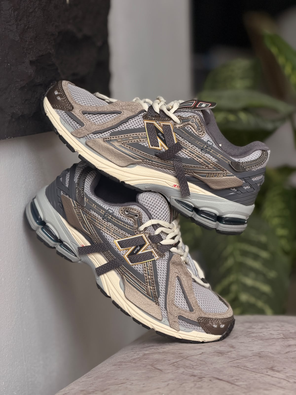 NEW BALANCE 1906A THUNDER BROWN
