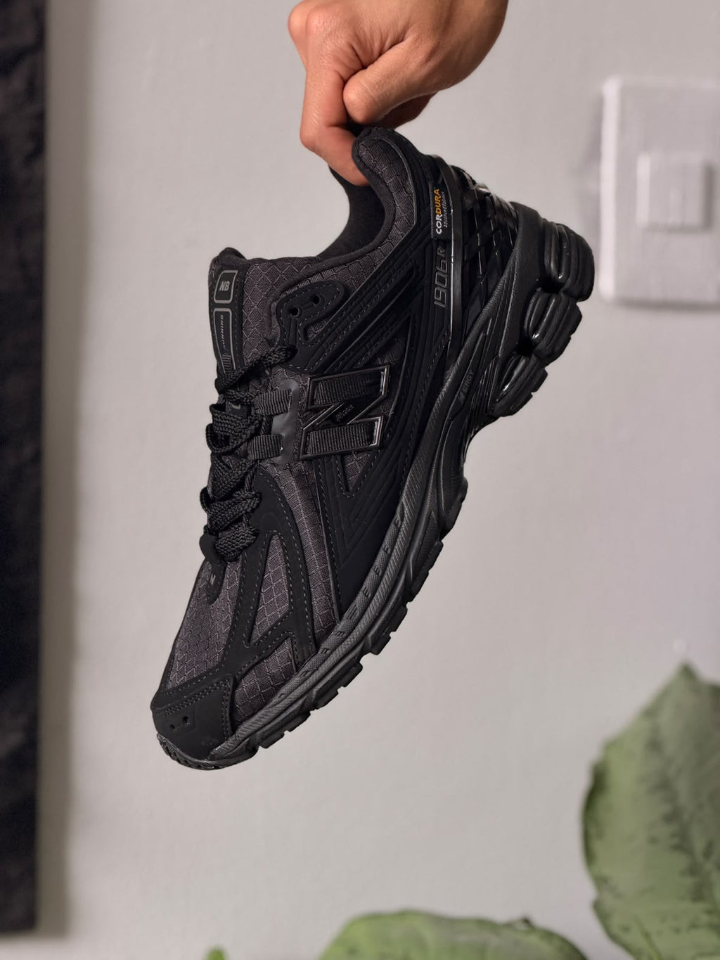 NEW BALANCE 1906 NEGRO